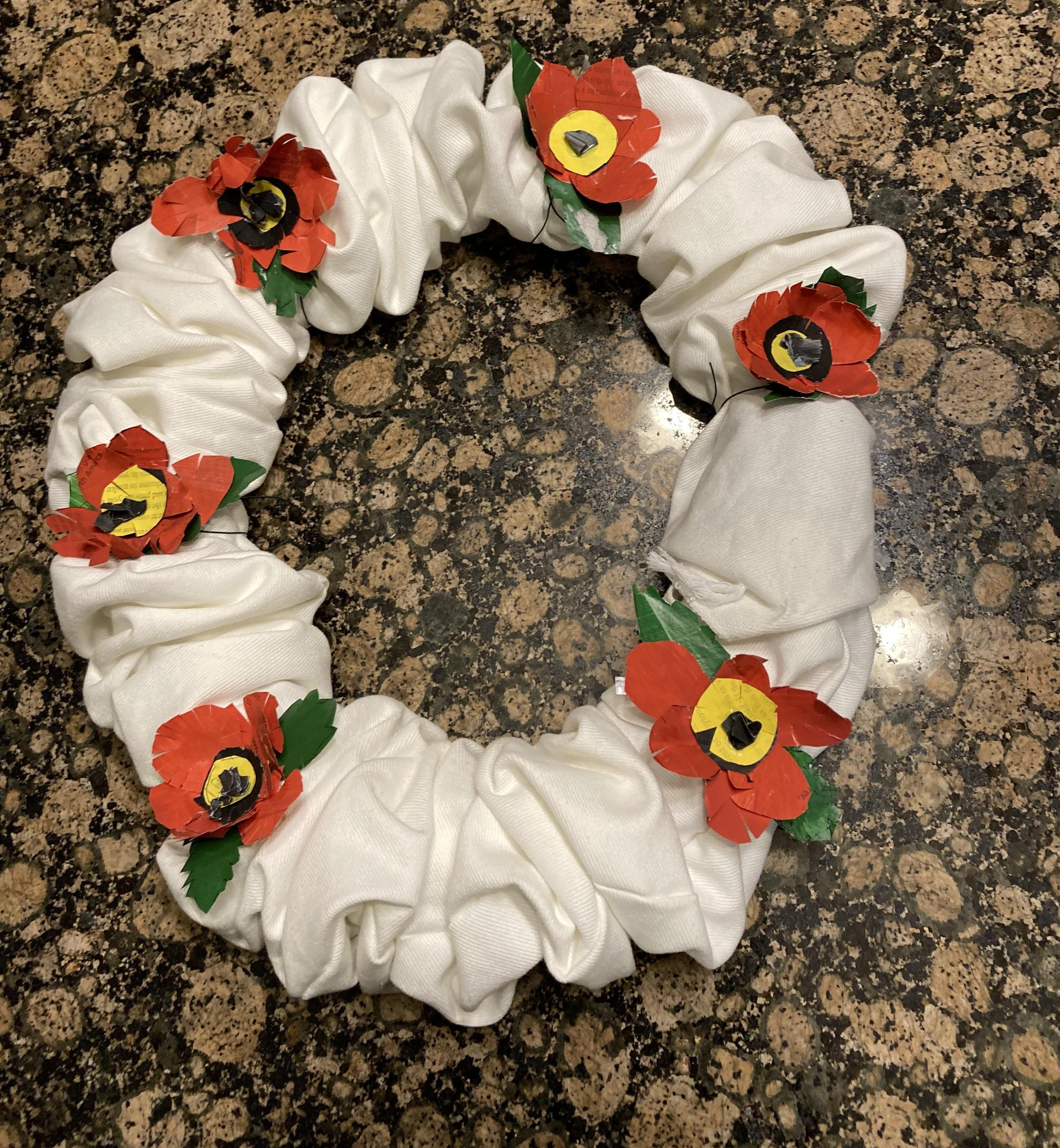 How to Make a Beautiful Wreath With Things Laying Around House