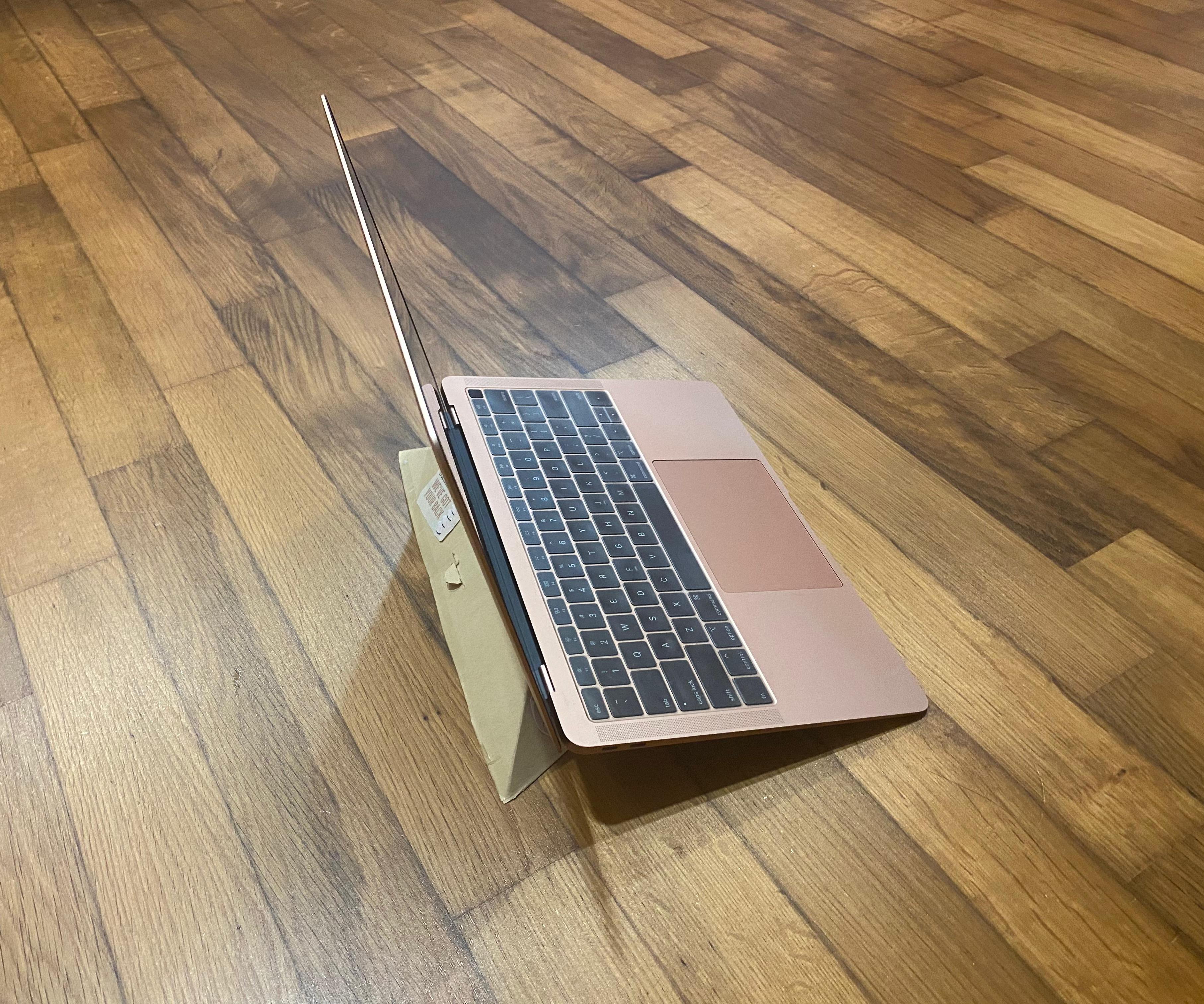 DIY Portable Laptop Stand - by Projchiro