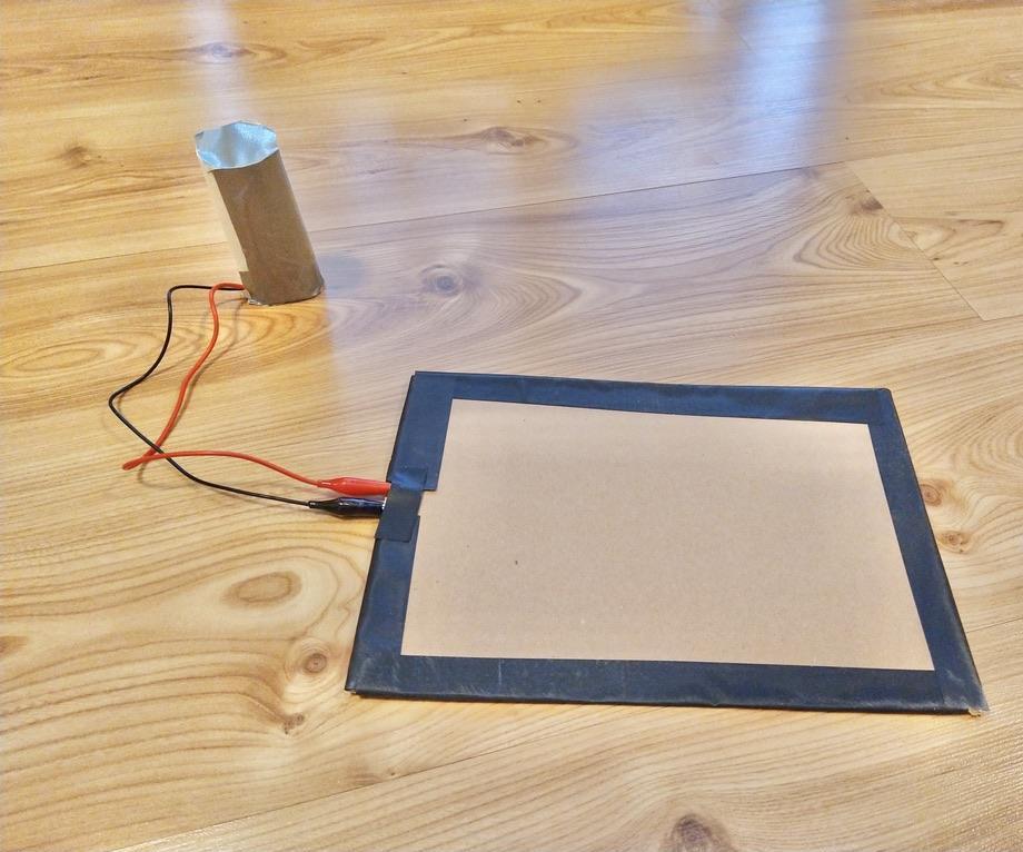 Easy DIY Tinfoil Pressure Plate! (Like in Minecraft)