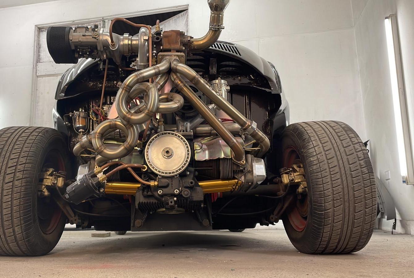 Polishing Cast Engine Parts and Dressing Up a Tatty Old Engine