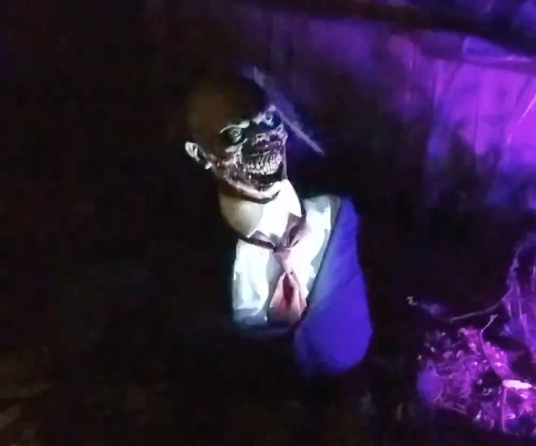 Scary Animated Zombie Groundbreaker