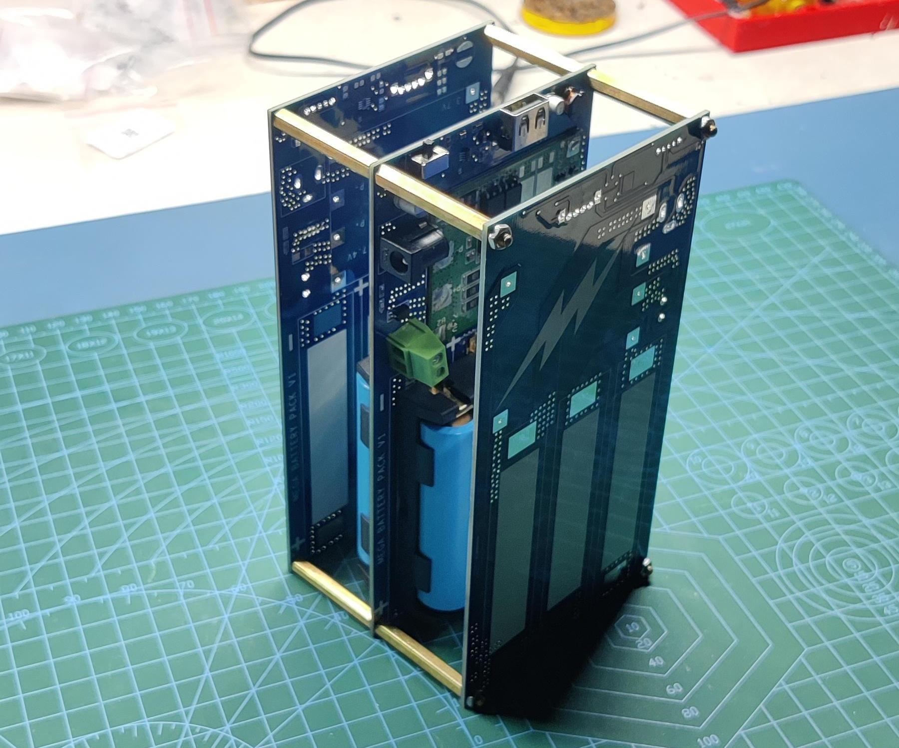 "MegaPack" a 12V 5200mAh Battery Pack