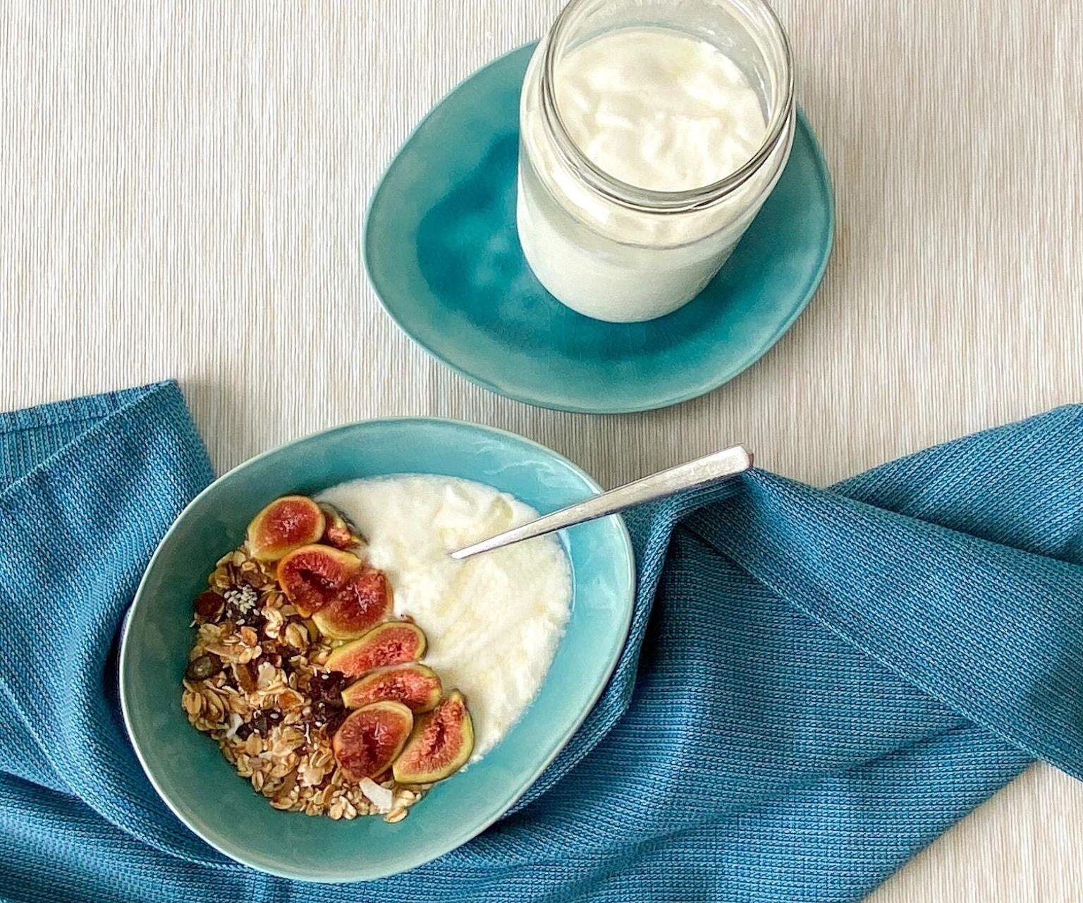 How to Make Yogurt in Glass Jars