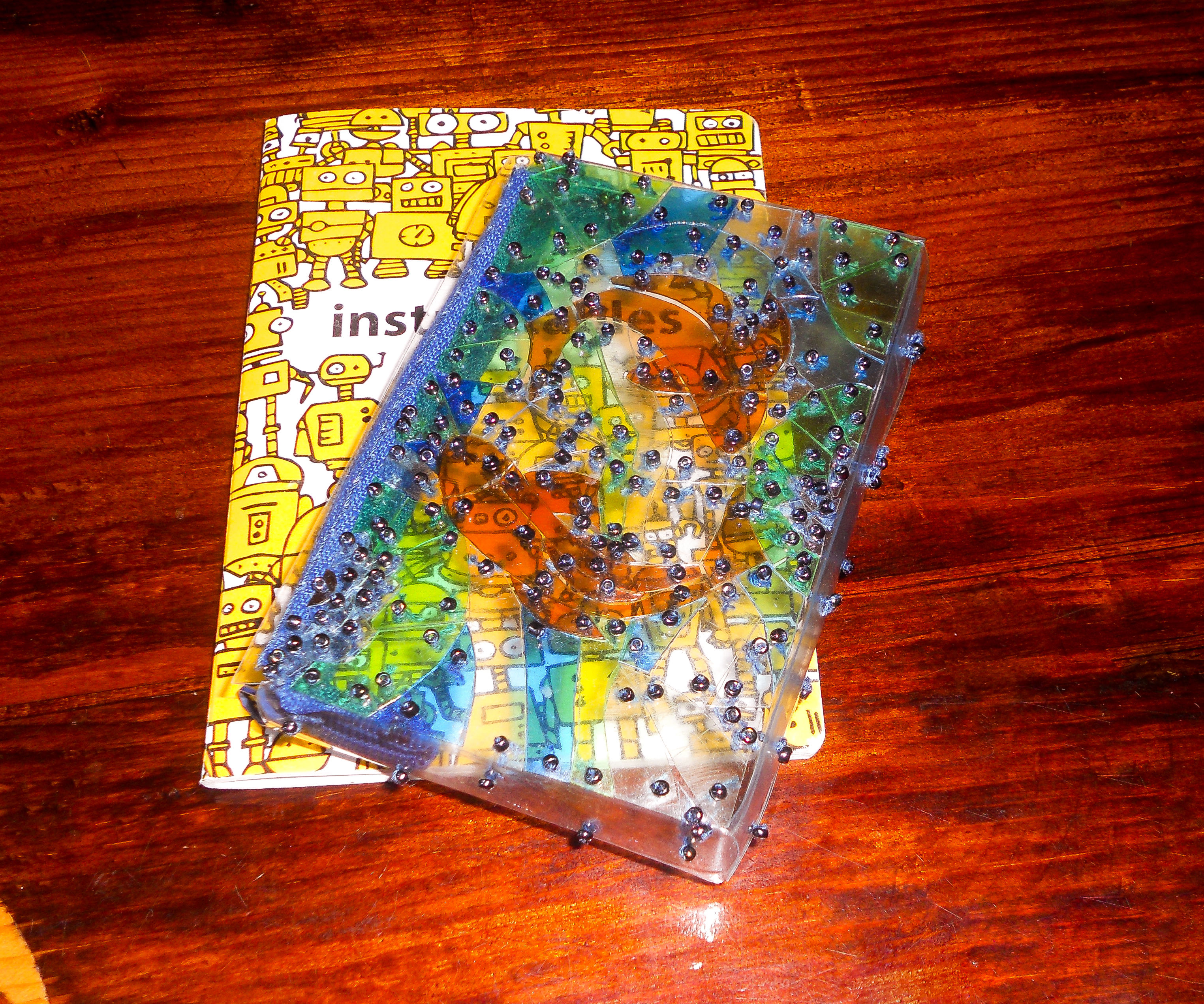 Pocket-Sized Mosaic Box From Plastic Bottles