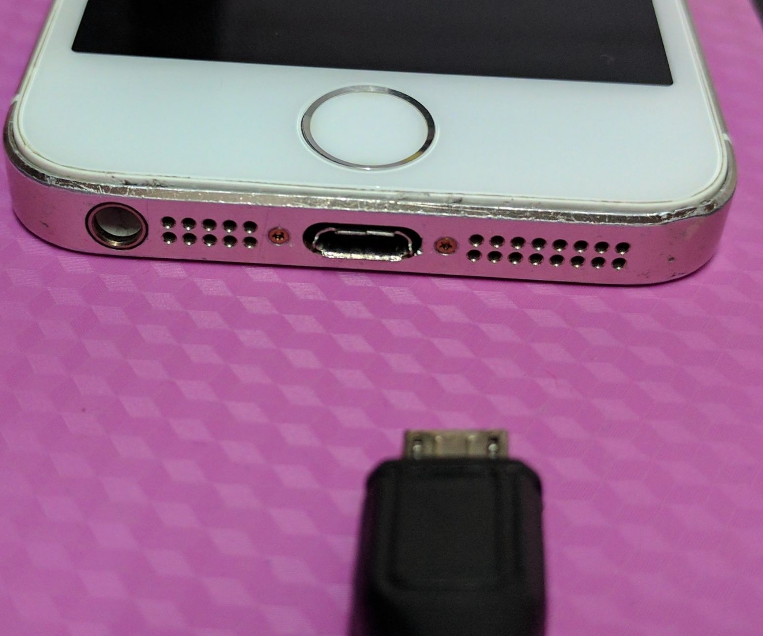 Bypass Iphone 5S Charging Circuit, Directly Charge Battery.