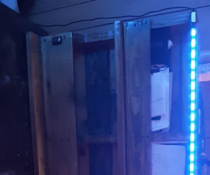 Old Pallet to Pallet Shelf 