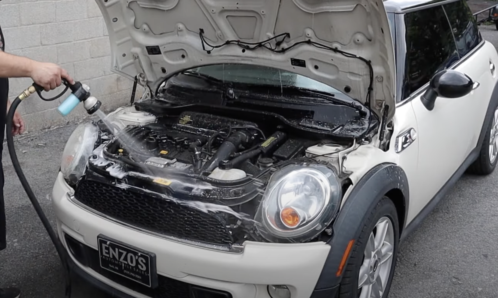 How to Clean Car Engine Bay
