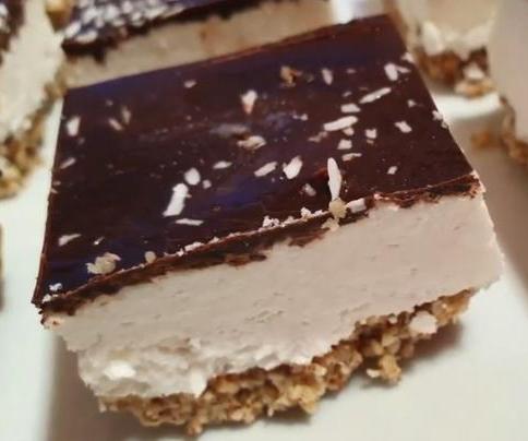 How to Make Raw Vegan Bounty Cake : 7 Steps (with Pictures) 