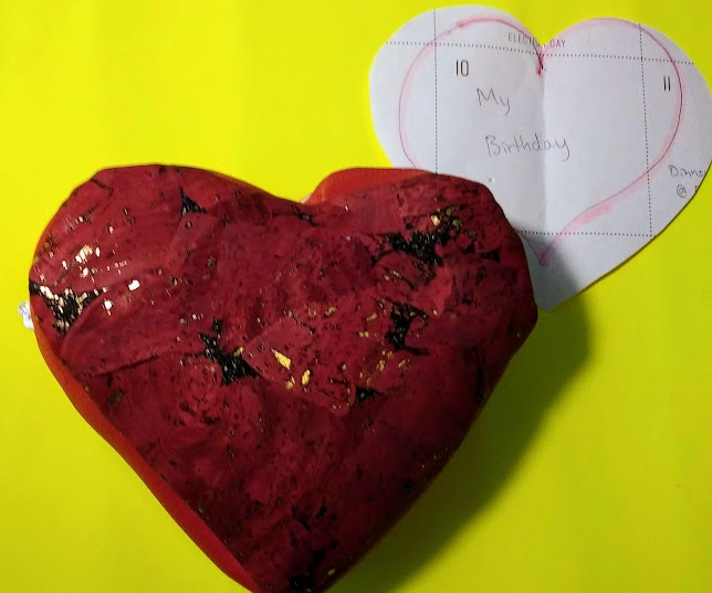 Vegan Leather Heart Pouch With Zipper