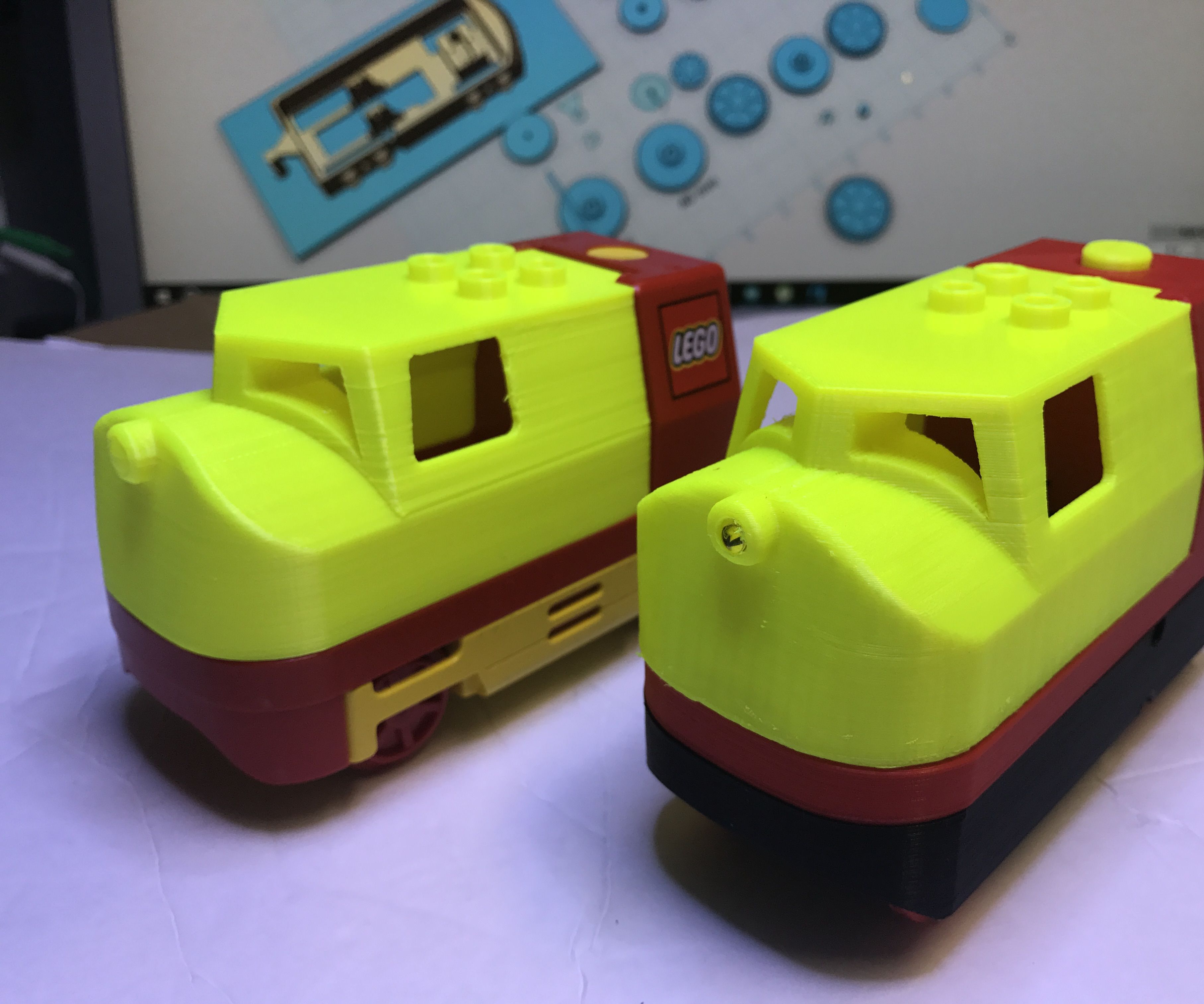 3D Printed Lego Duplo Compatible Motorized Locomotive