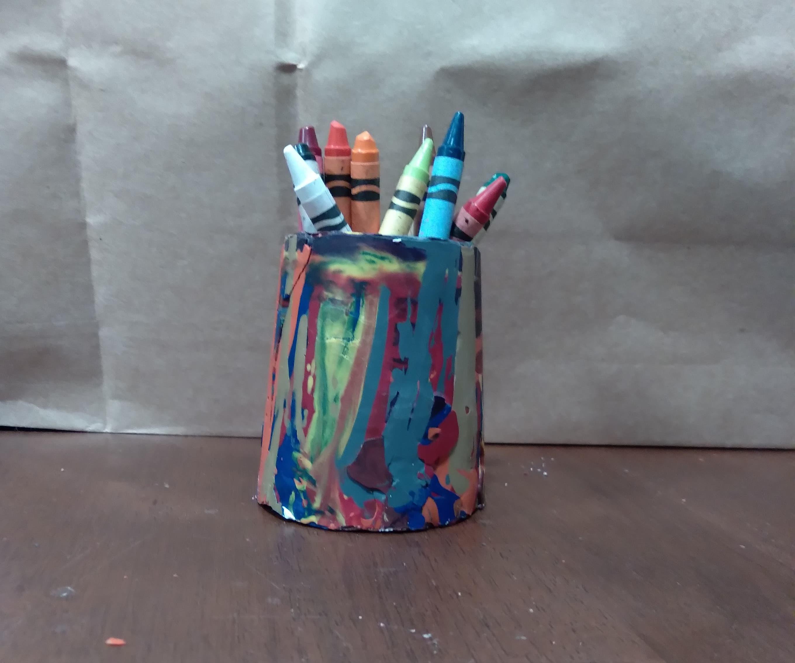Crayon Holder Out of Crayons