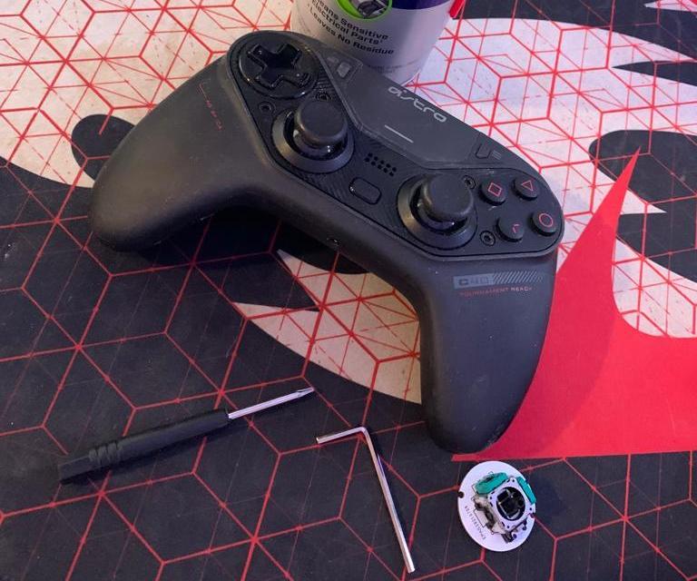 Disassembling Astro C40 TR Controller's Joystick for Replacing or Cleaning Purposes