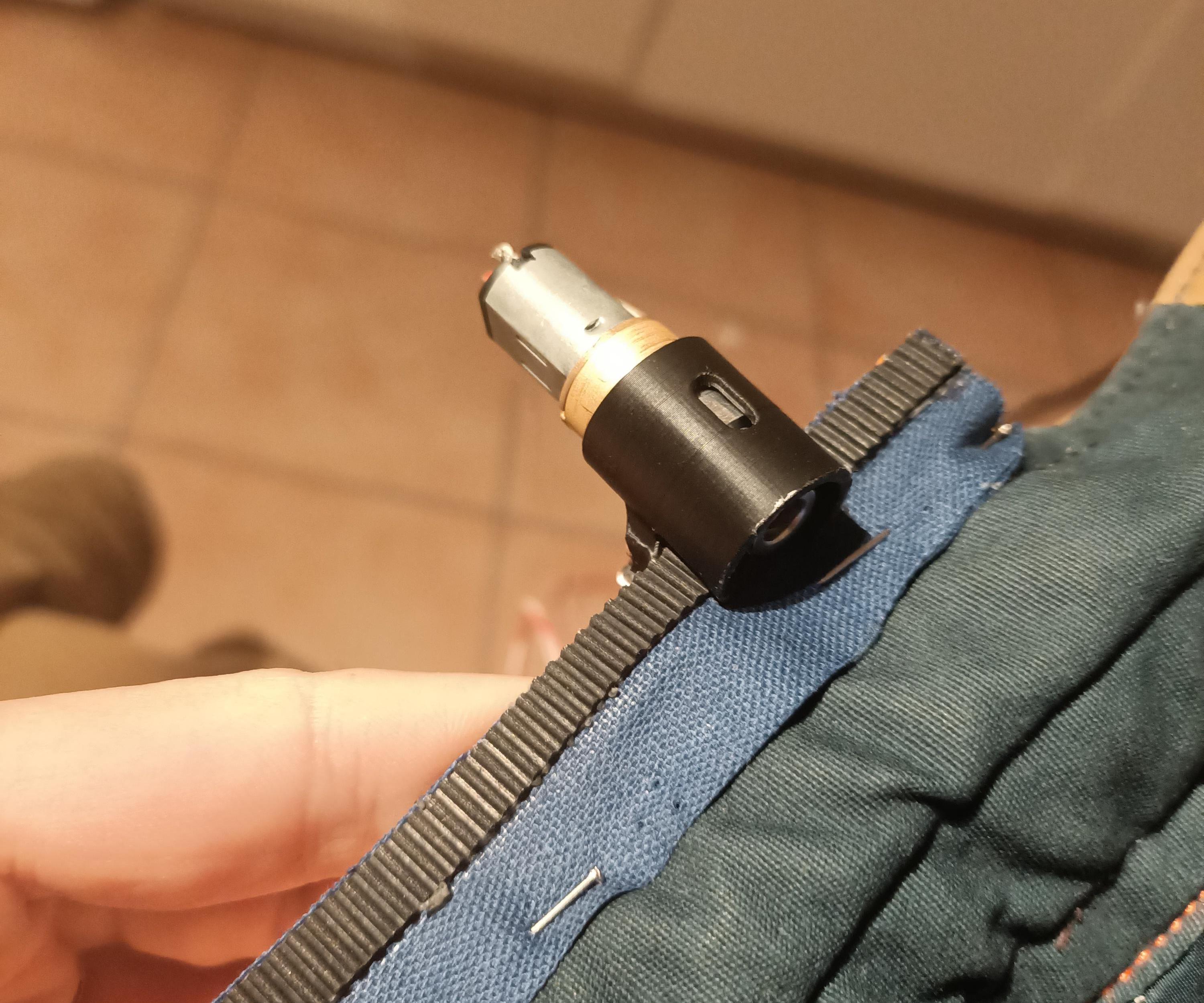 Electrically Assisted Zipper