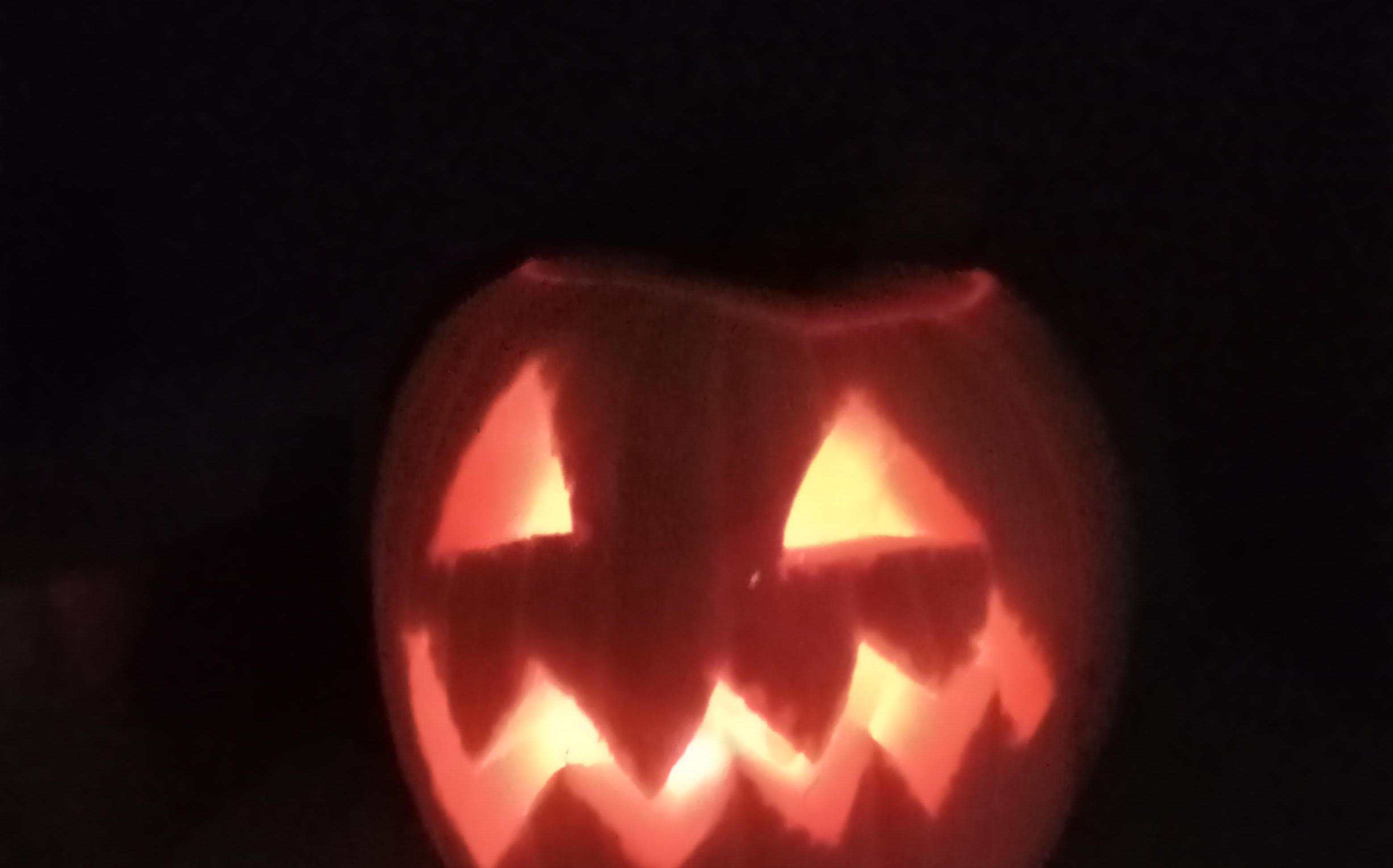 How to Start Making a Pumpkin for Halloween