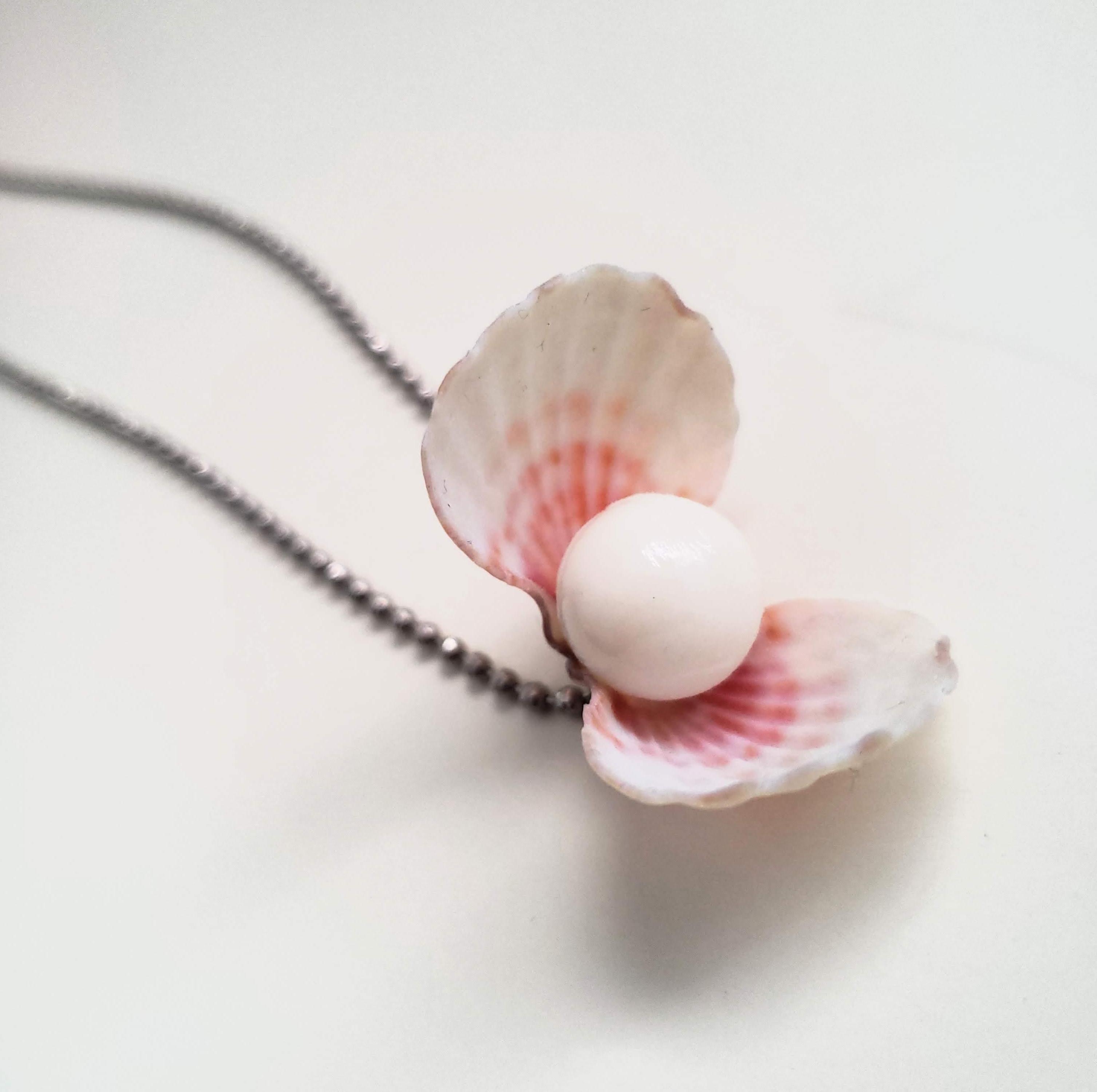 Pearl With Shell Pendant