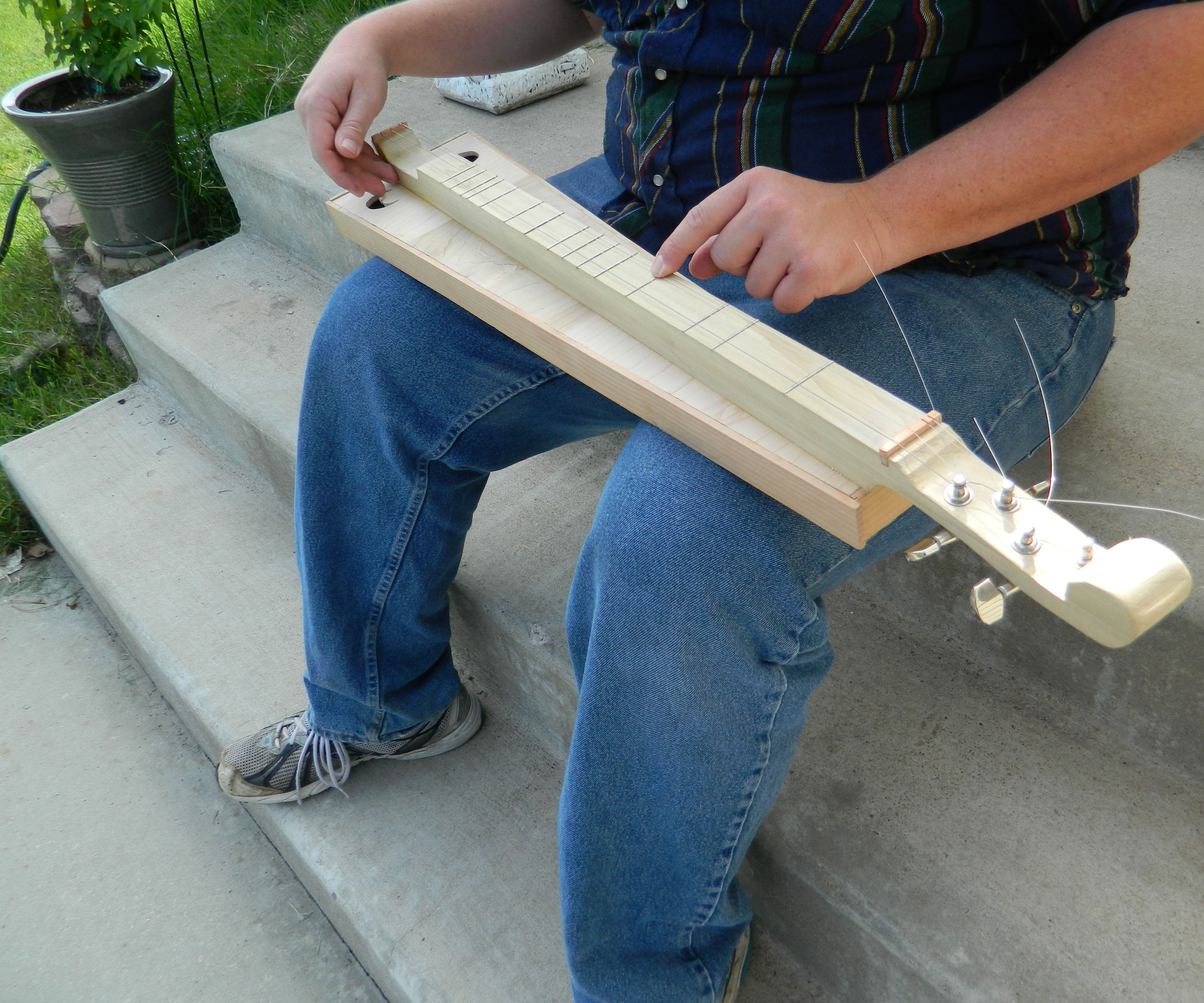 How to Make a Dulcimer Without Power Tools