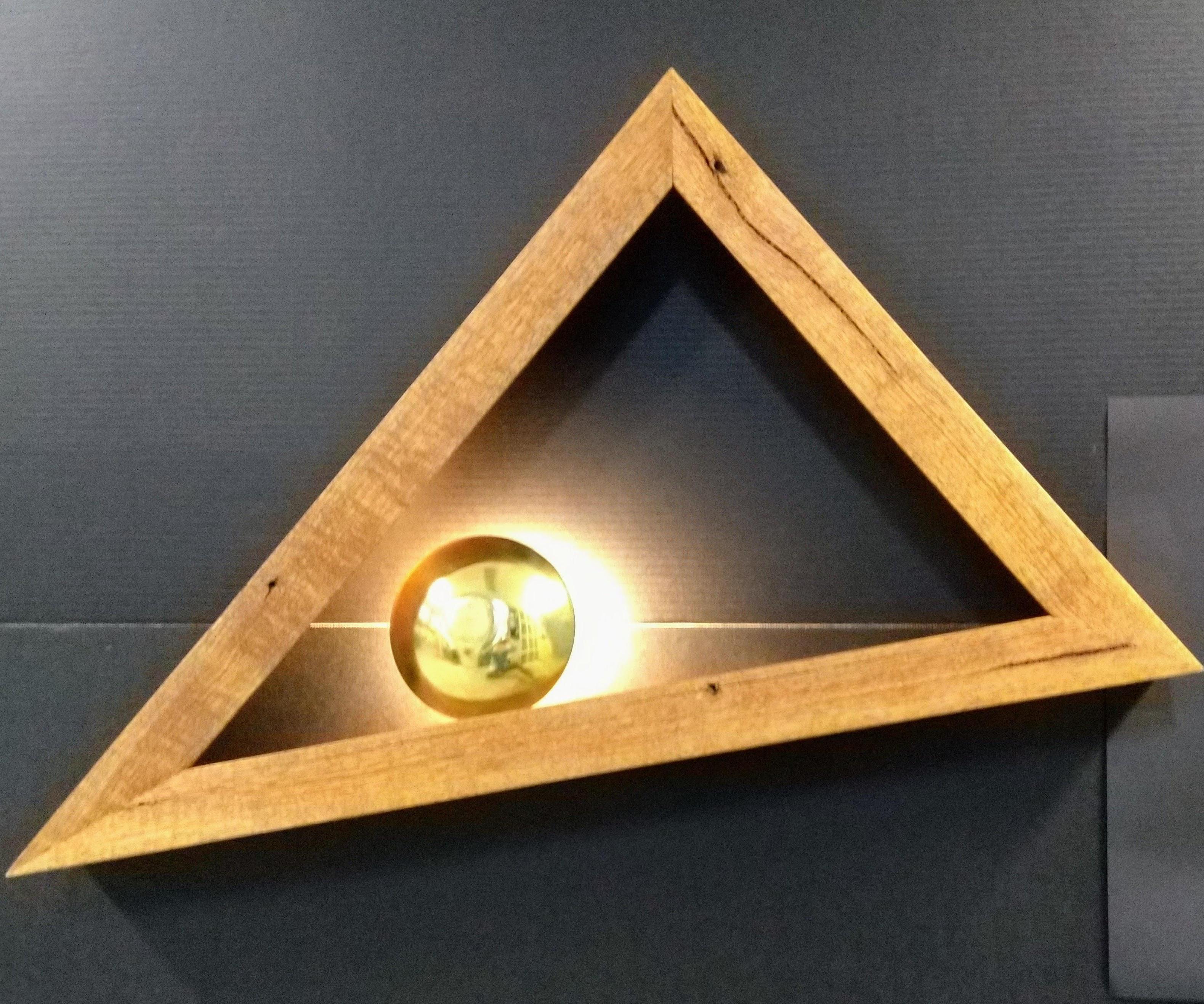 Contempory Accent Wall Light