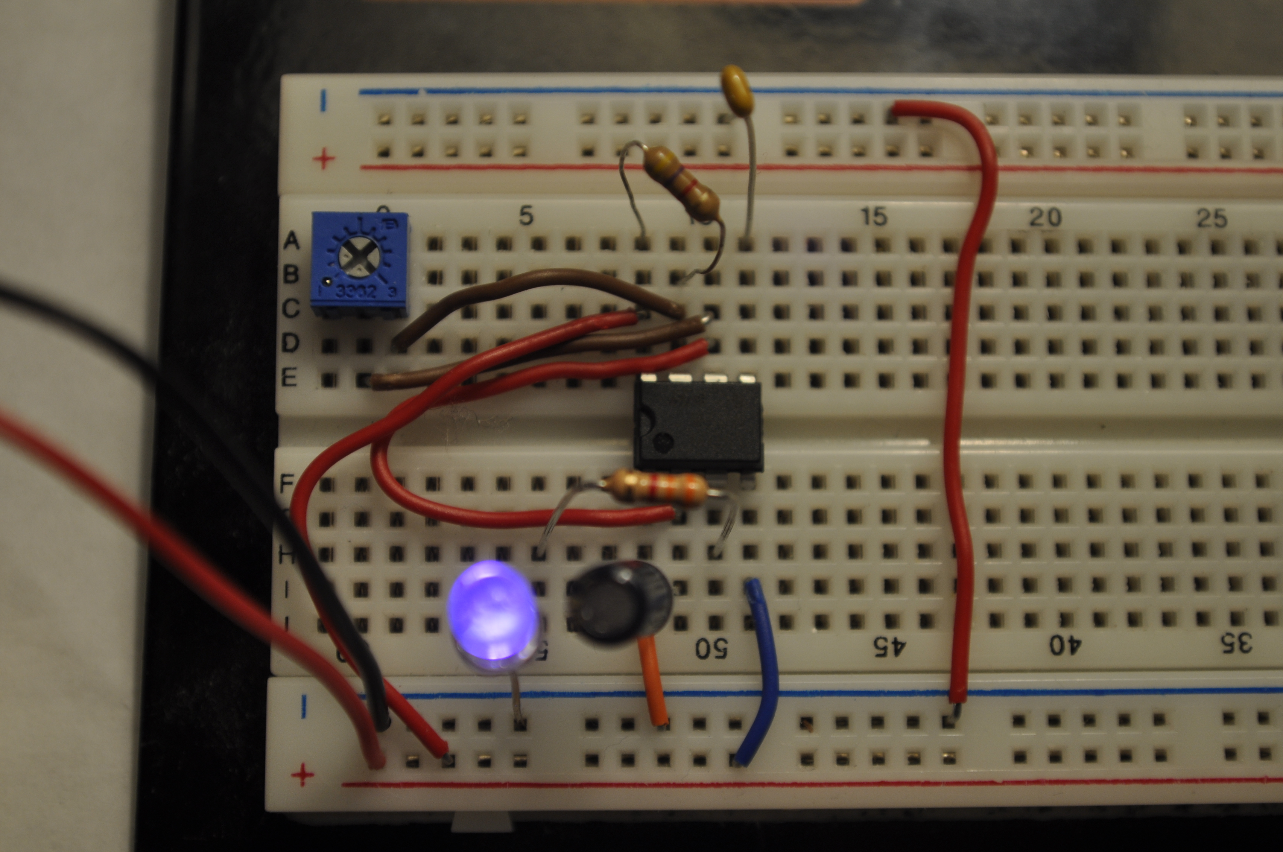 555 IC Intro: Flashing LED