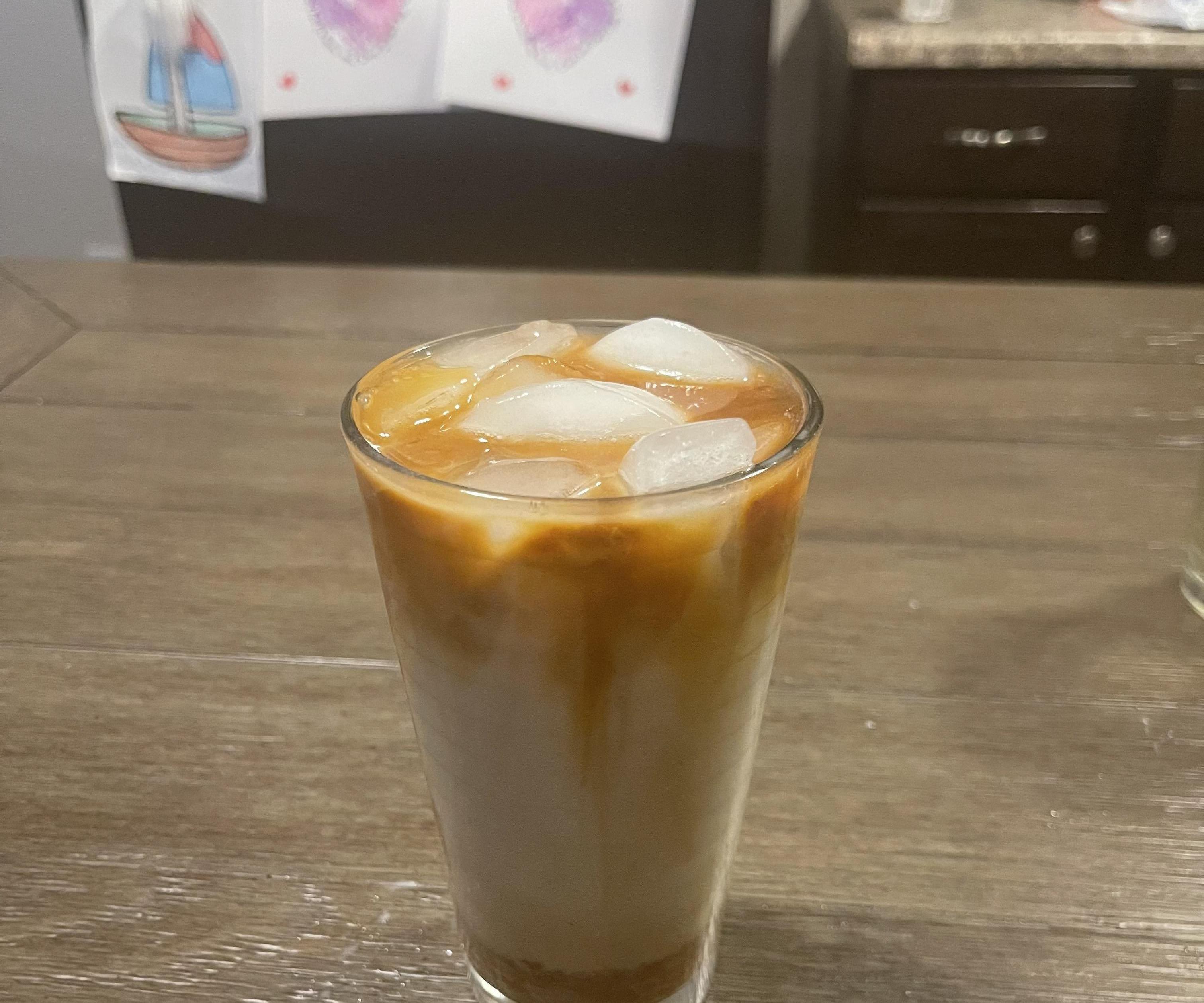 How to Make an Iced Caramel Macchiato at Home