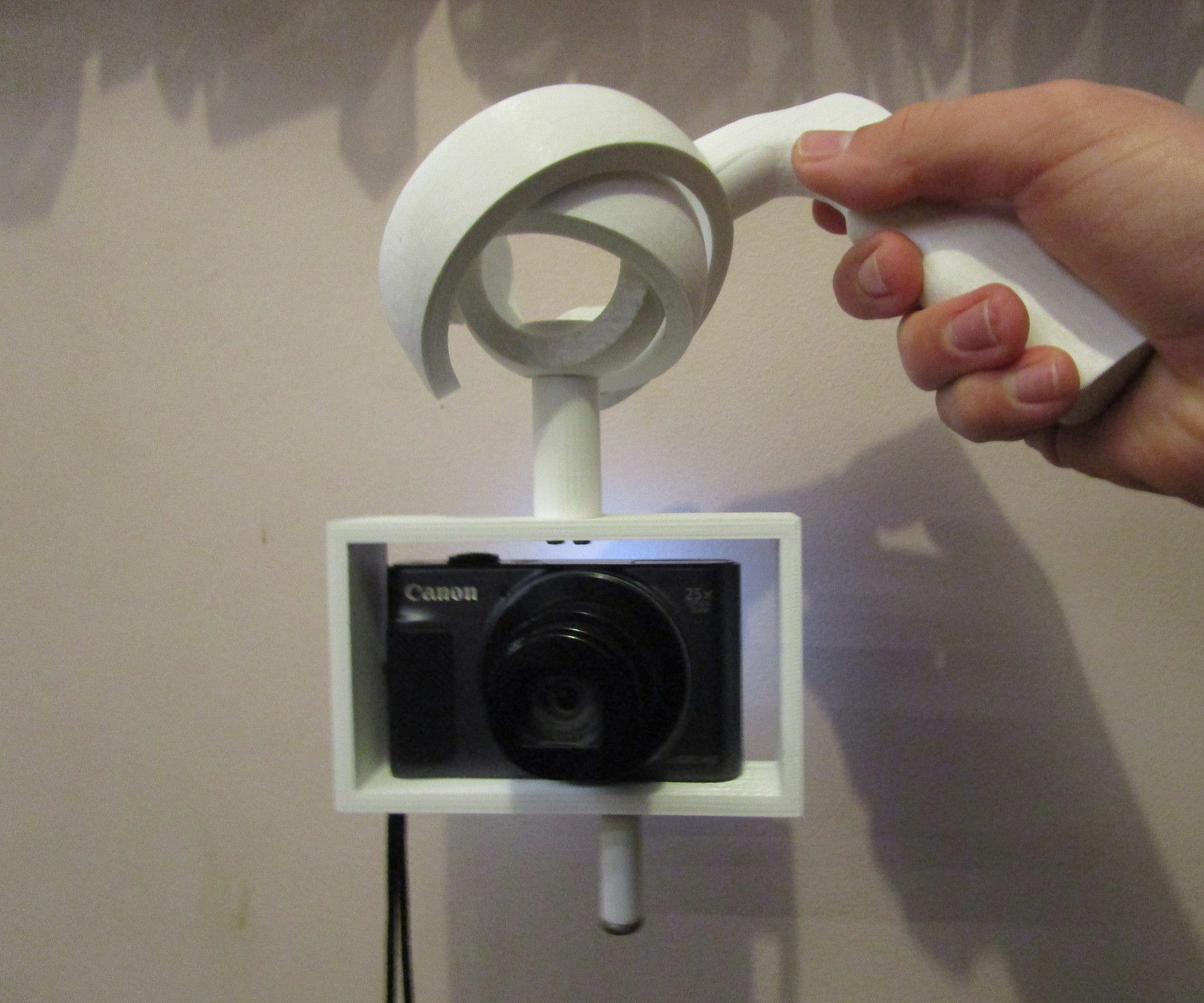 3D Printed Camera Gimbal (Tinkercad Contest)