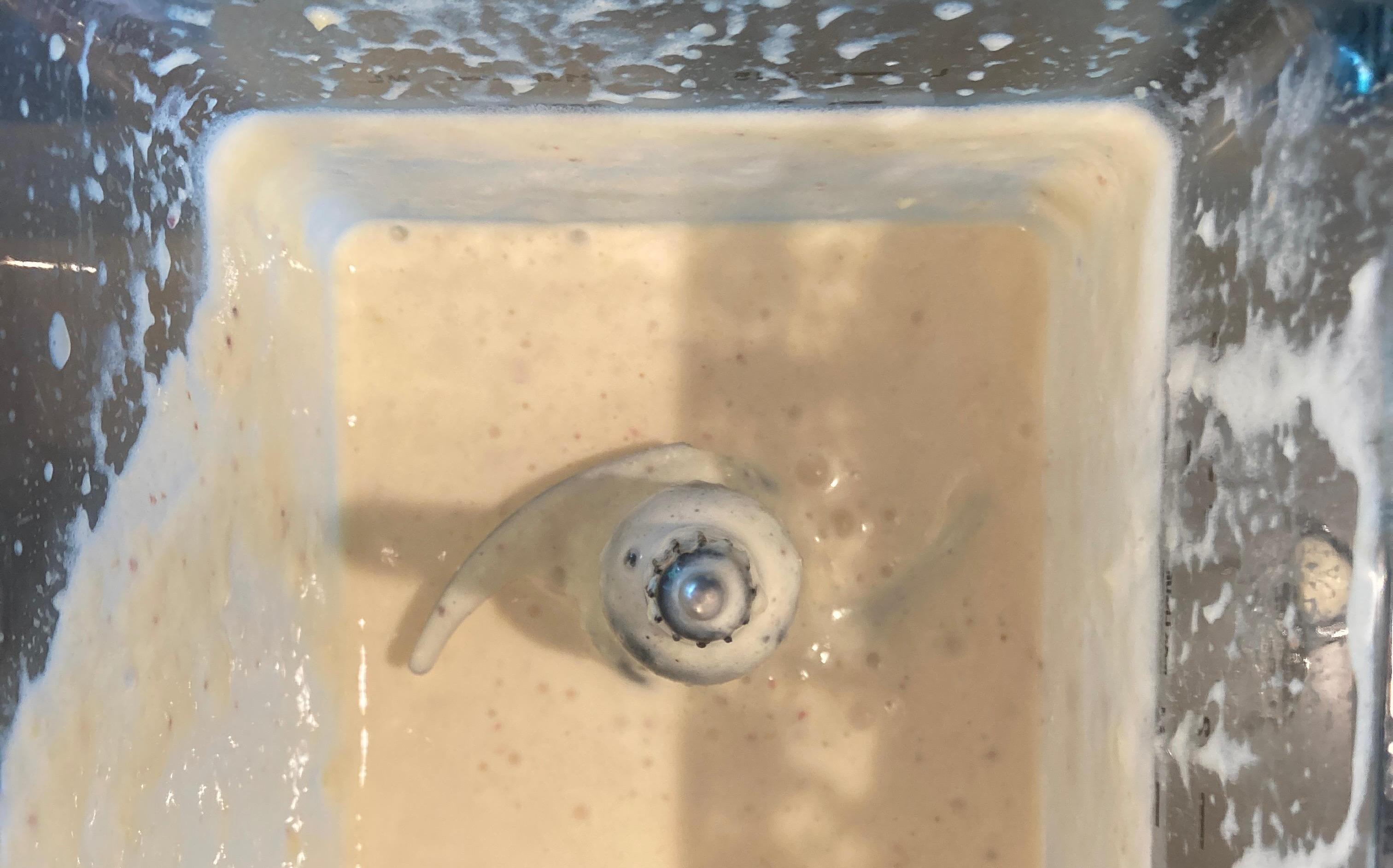  Tropical Smoothie With a Variety of Fruits!