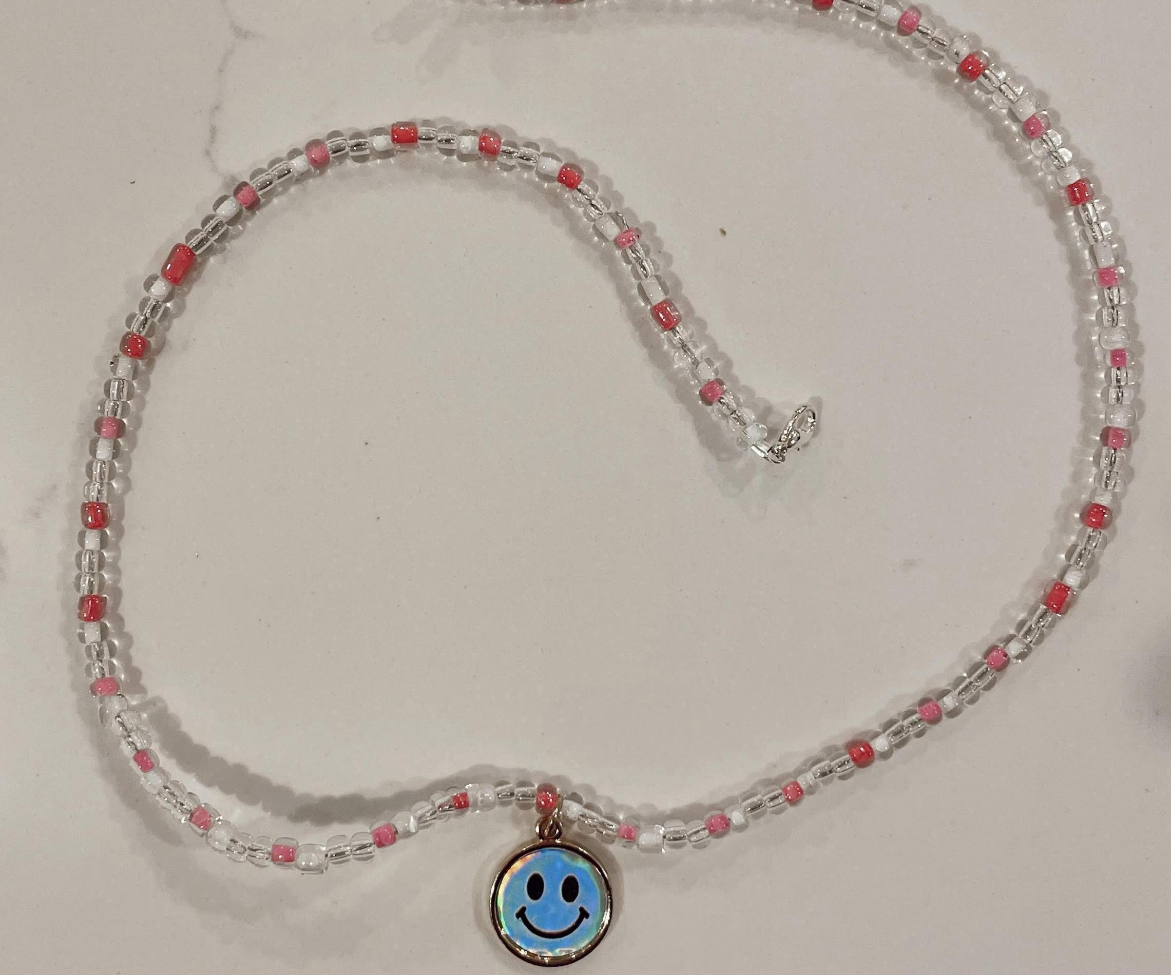 HOW TO MAKE a BEADED NECKLACE!!