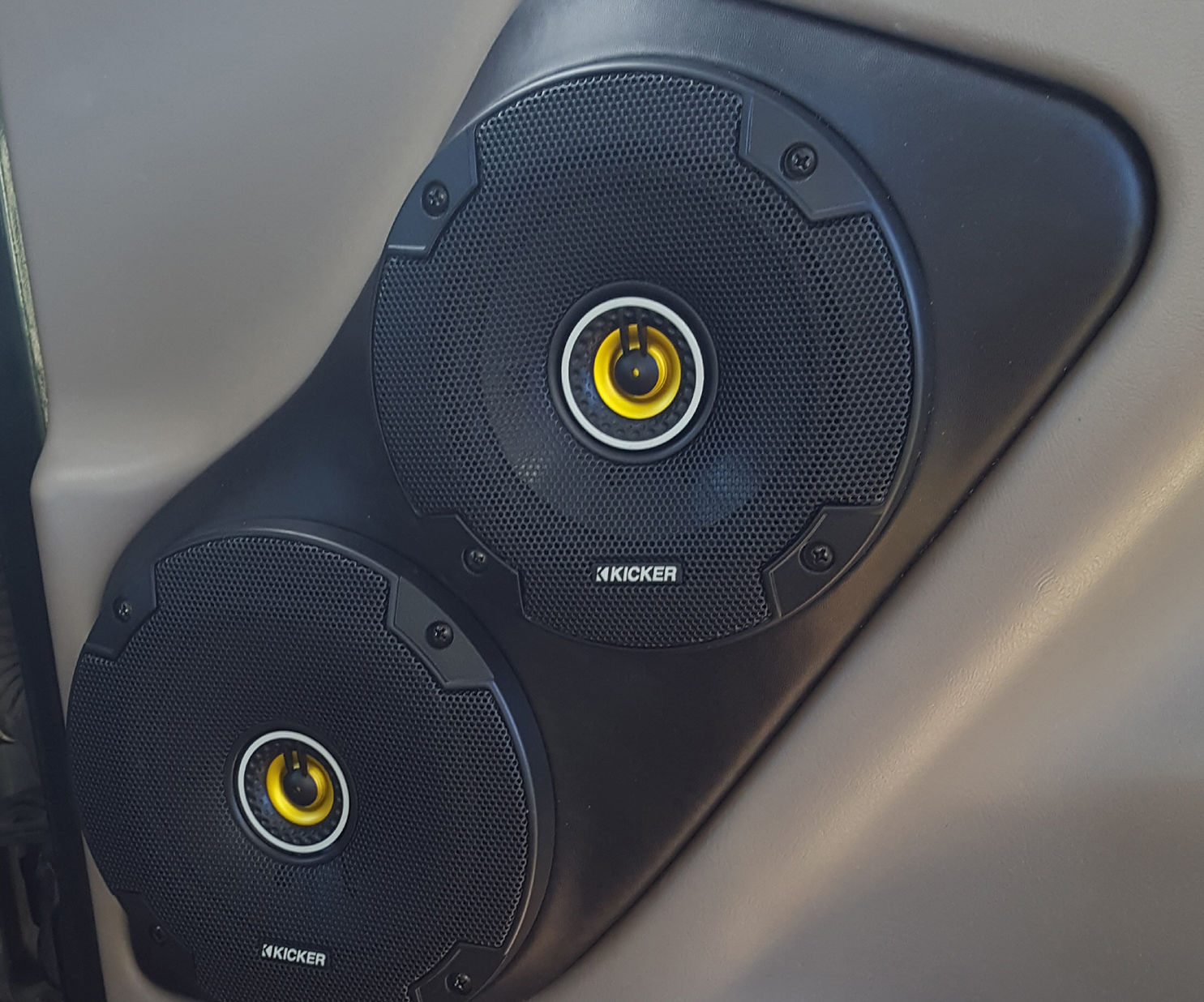 Fiberglass Door Speaker Pod (02 Tahoe)