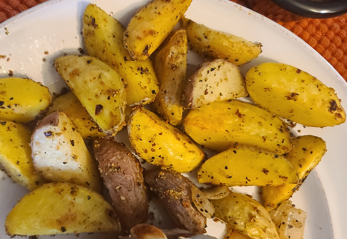 Easy Oven Roasted Potatoes (Prep Time - 10 Min, Bake Time - 30 Min)