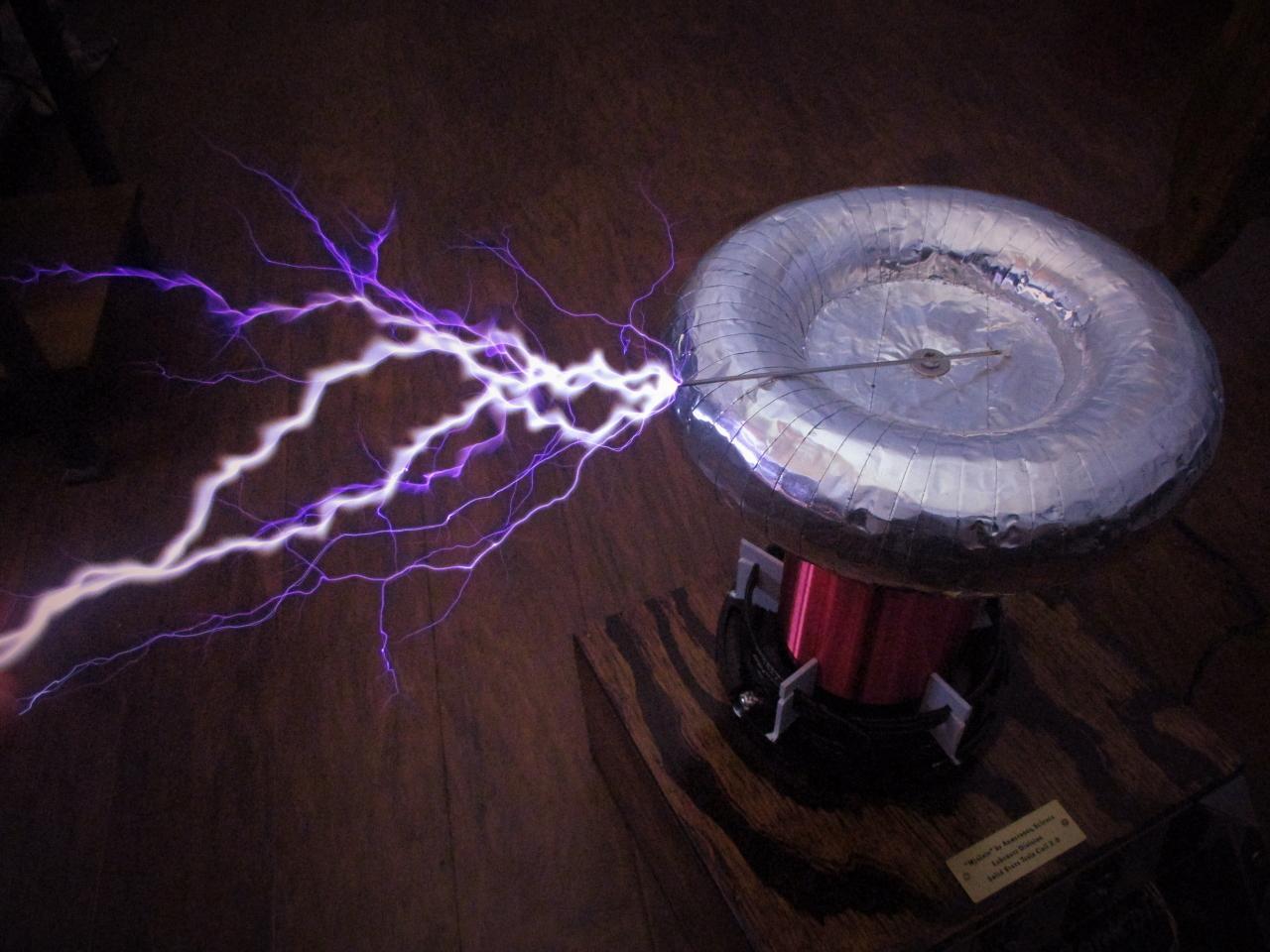 Building the Ultimate Solid State Tesla Coil (Music-Capable!) | a Complete Guide