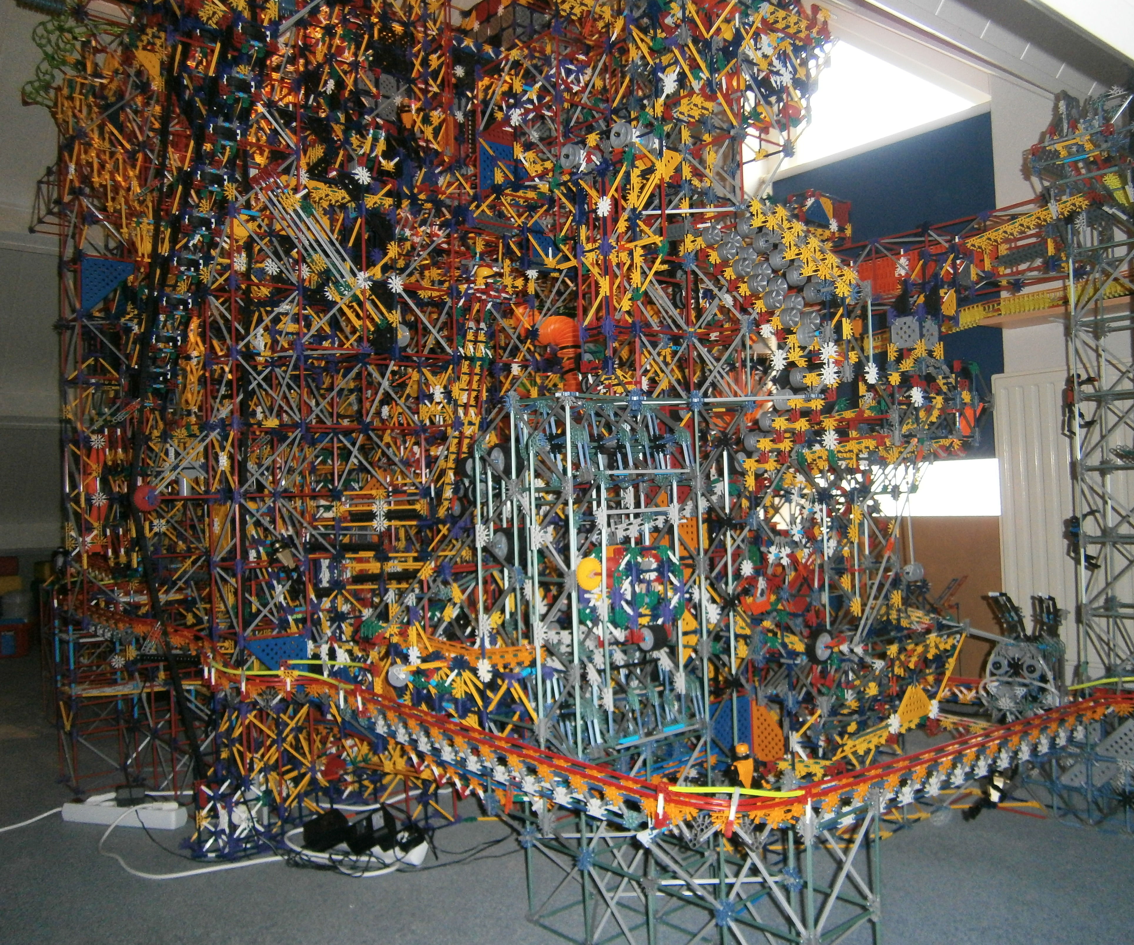 Andromeda: a K'nex Ball Machine