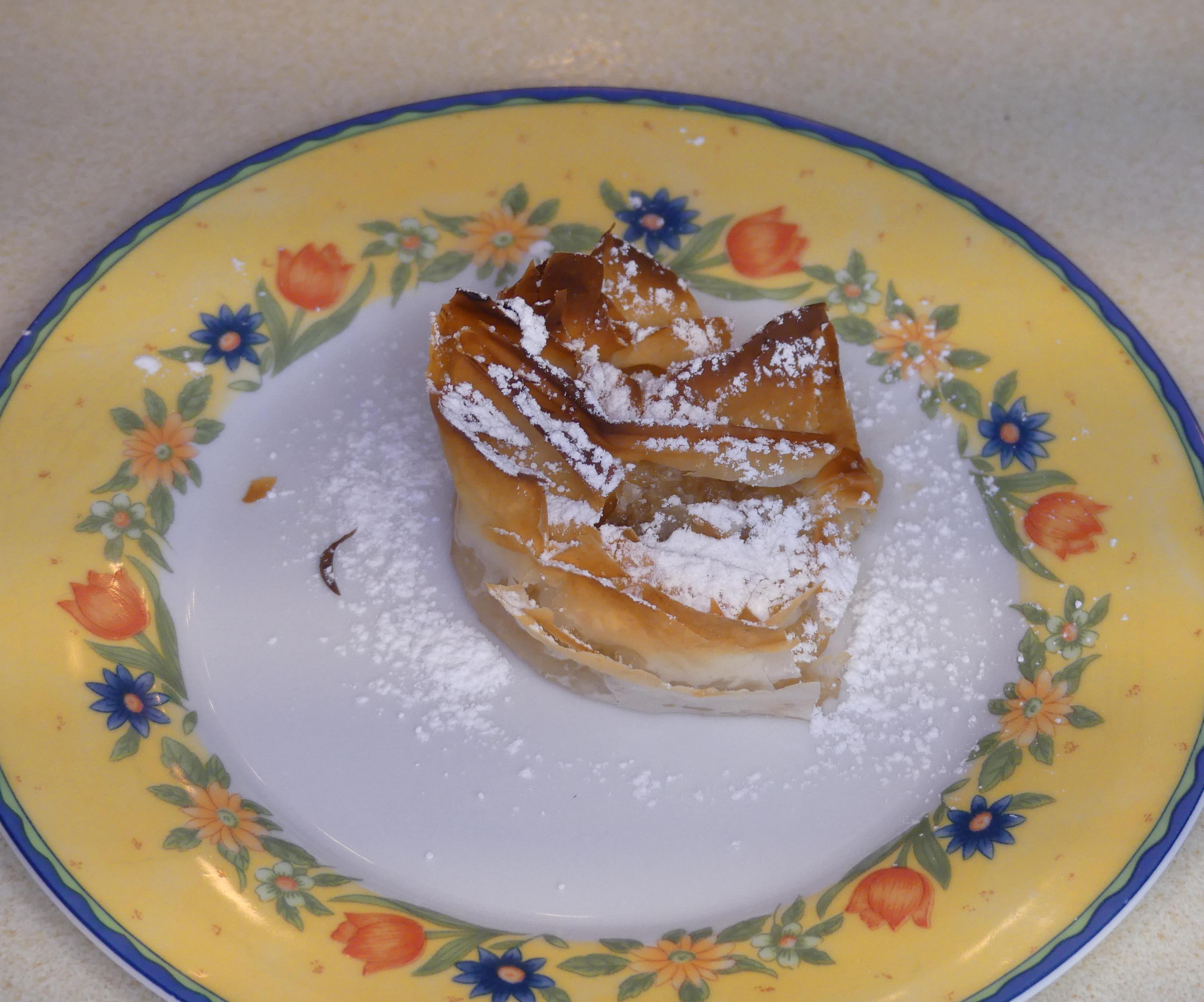 Easy Individual Apple Pie Recipe (makes 12)