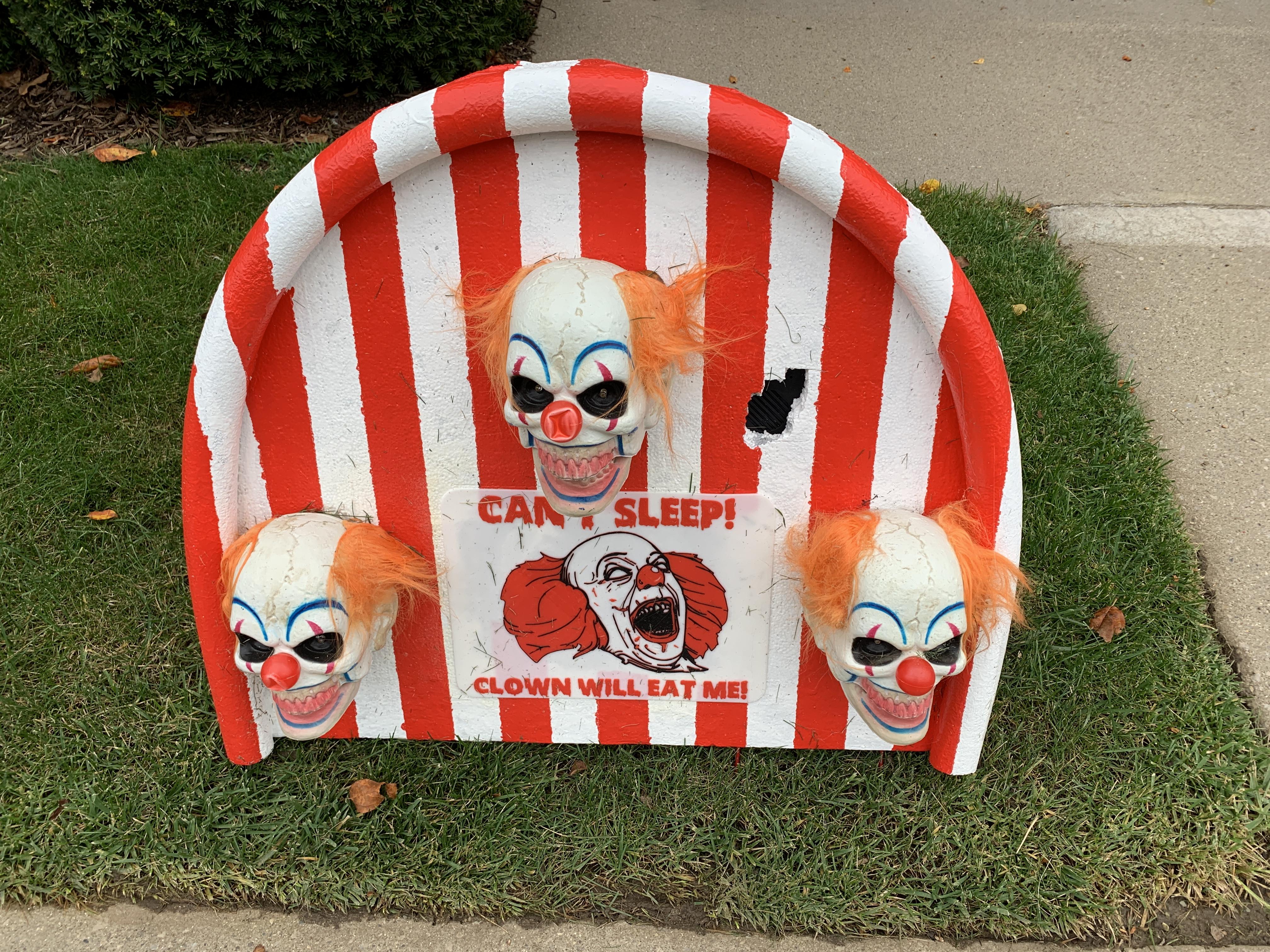Animated Clown Sign
