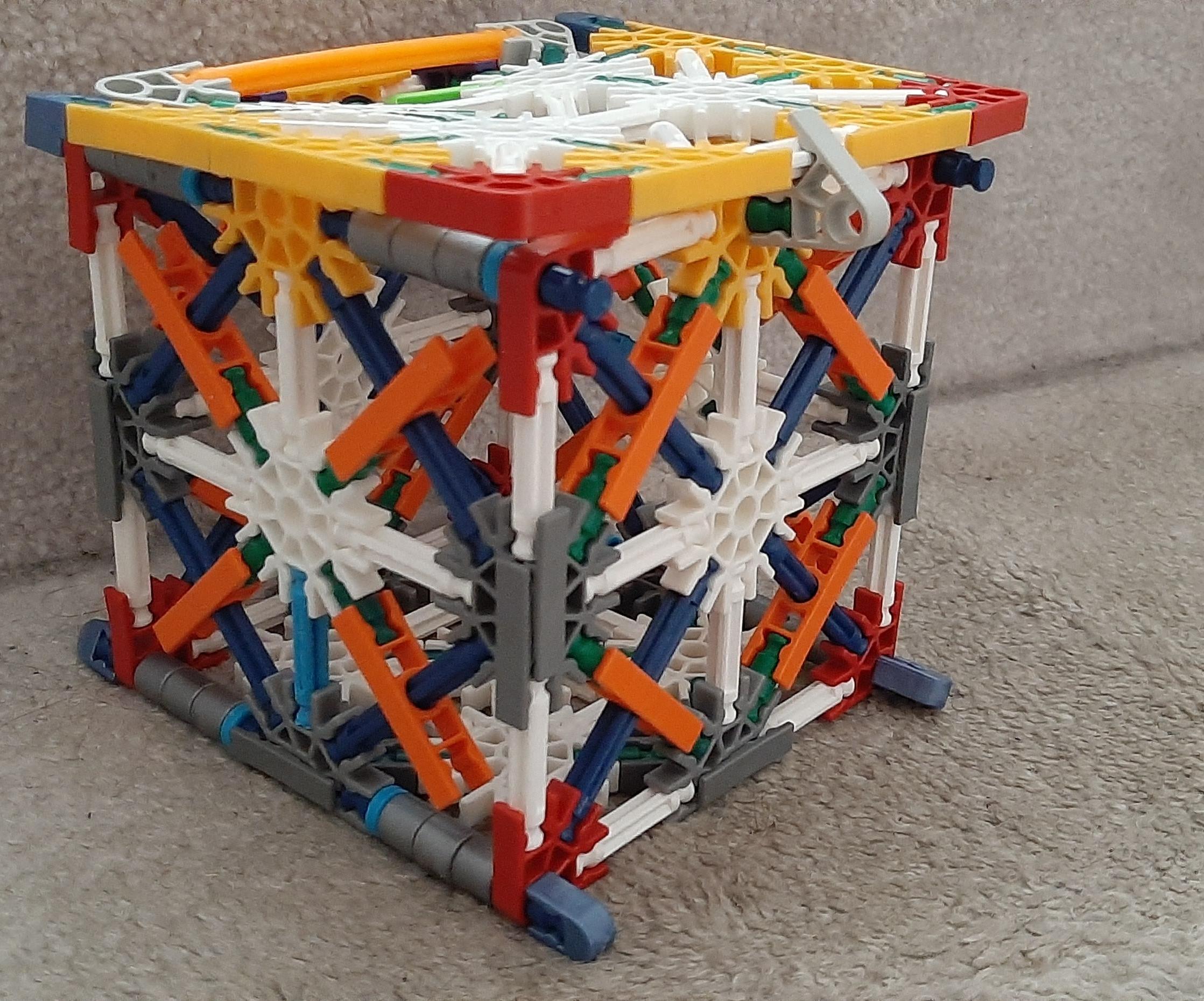 4.5 X 4.5 X 5 Inch Knex Box With Locking Lid