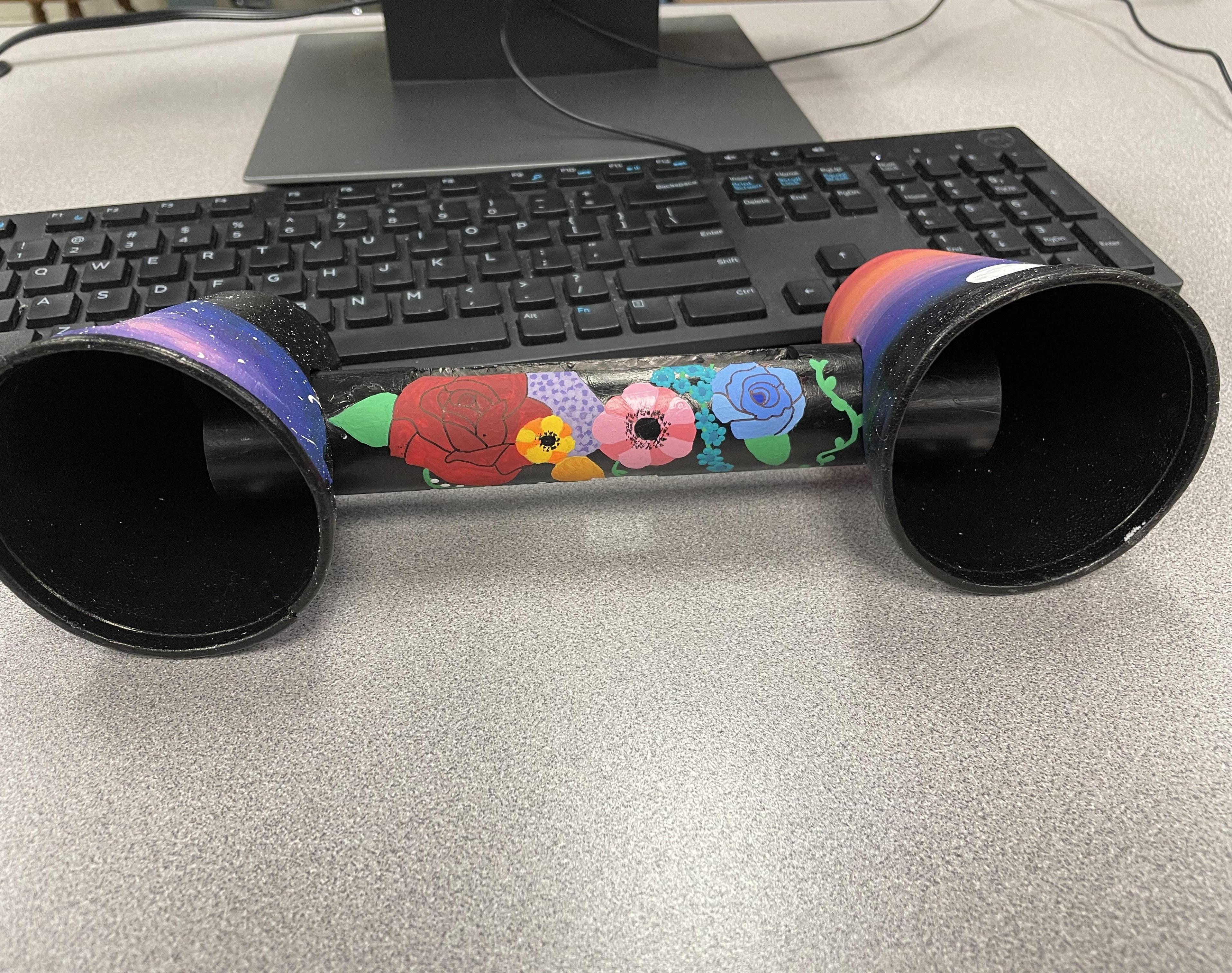 DIY Phone Holder With Speakers