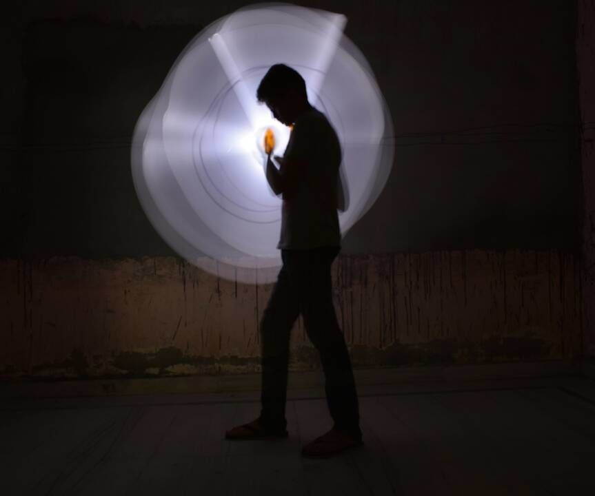 Lightsaber/lightwand for Light Painting Photography With Basic Materials