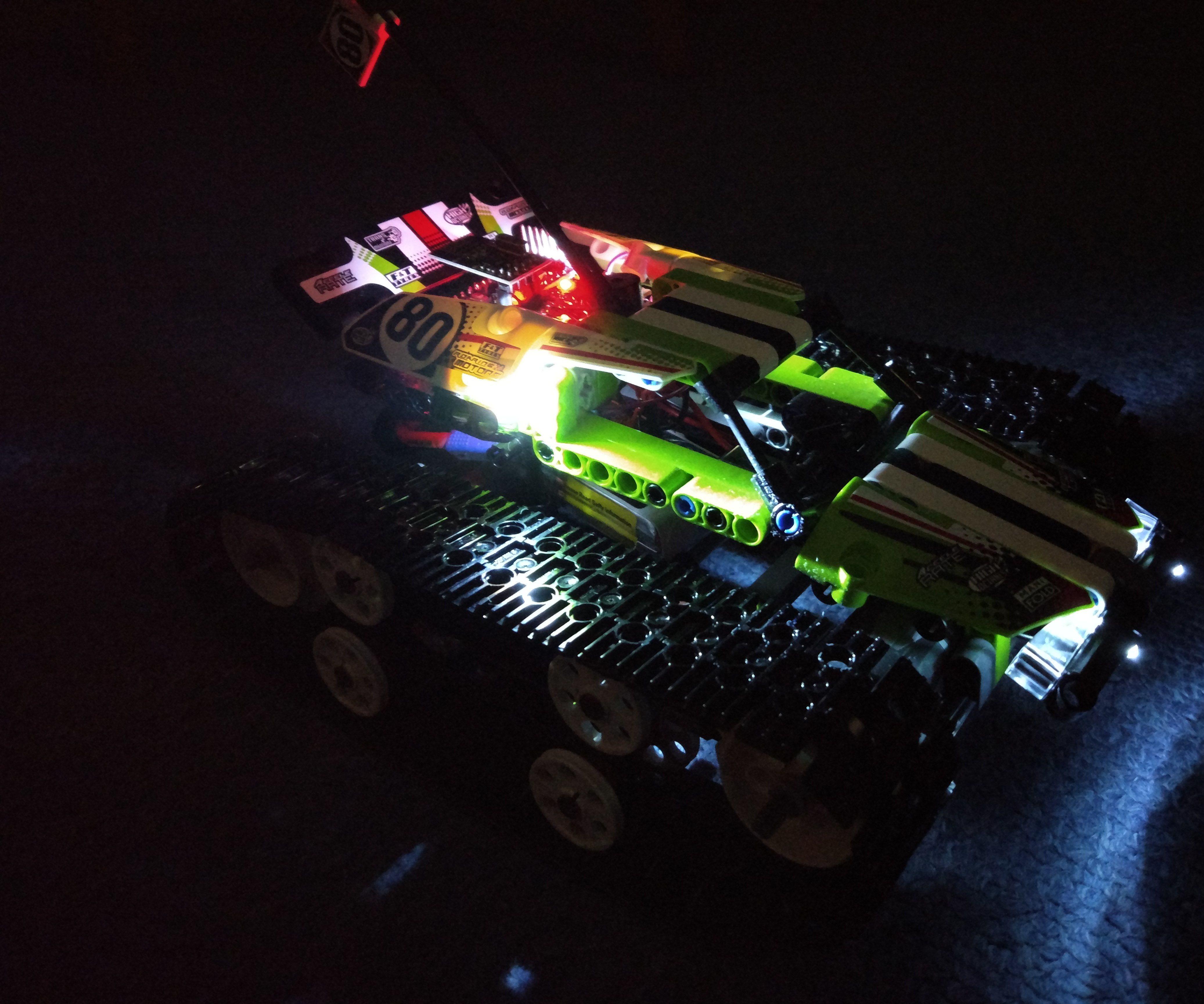 Arduino Lego Technic Racer 42065 + PS2 + Wireless 2.4GHz NRF24L01