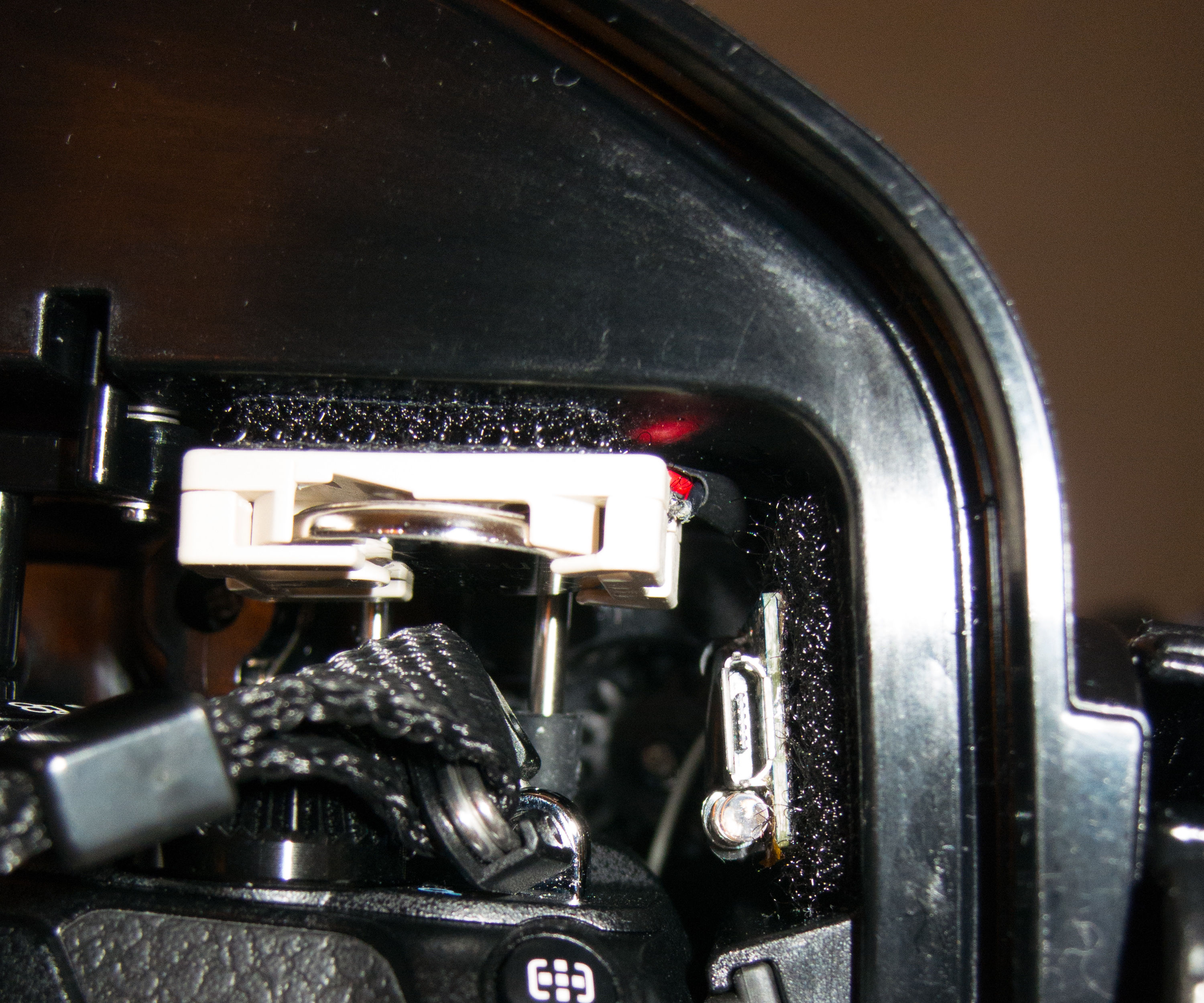 IMPROVED UNDERWATER CAMERA HOUSING LEAK DETECTOR 