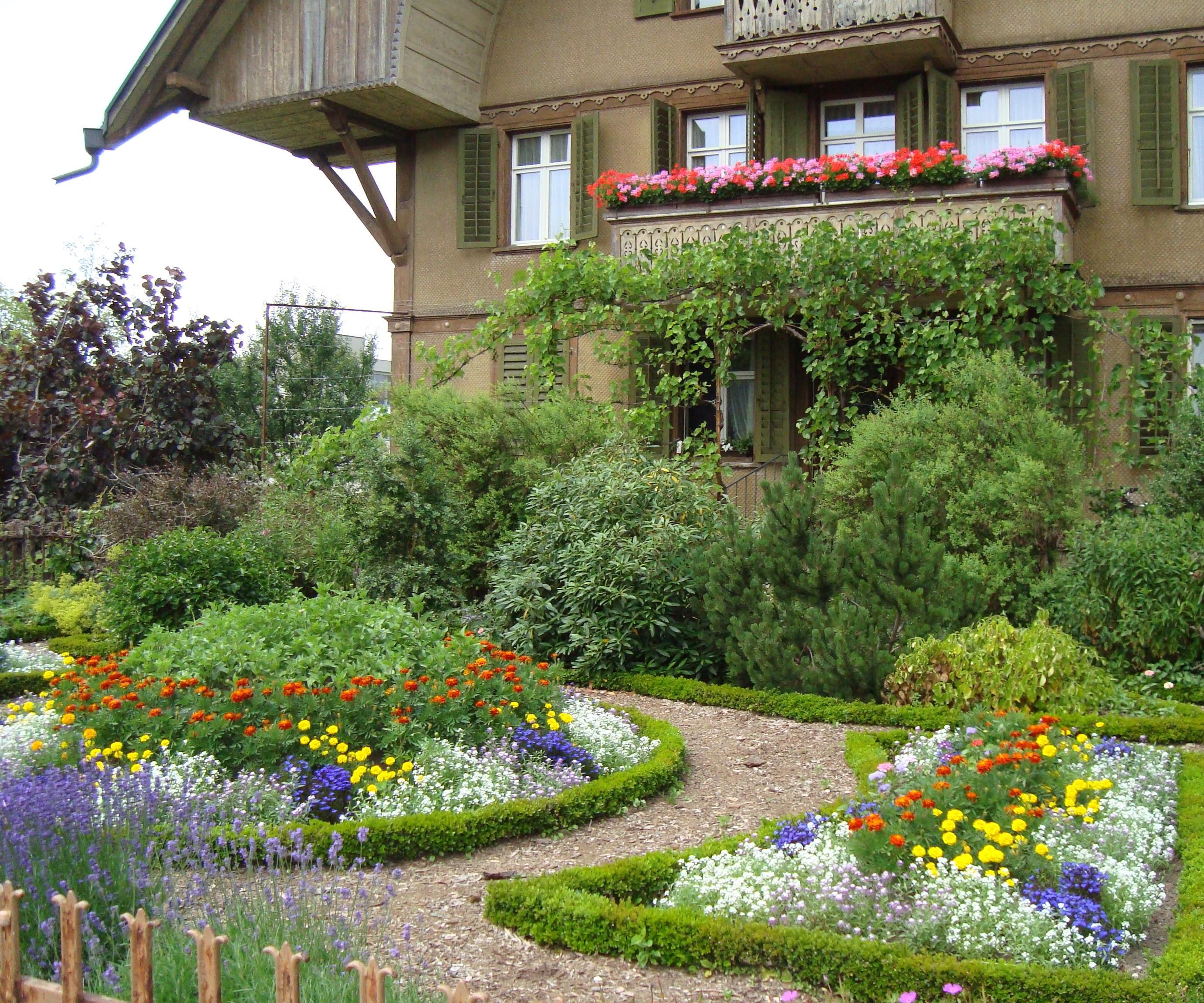 Creating a Landscape or Garden Plan With Photoshop and Google Maps