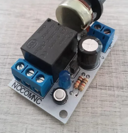MONOSTABLE MULTI VIBRATOR PROJECT