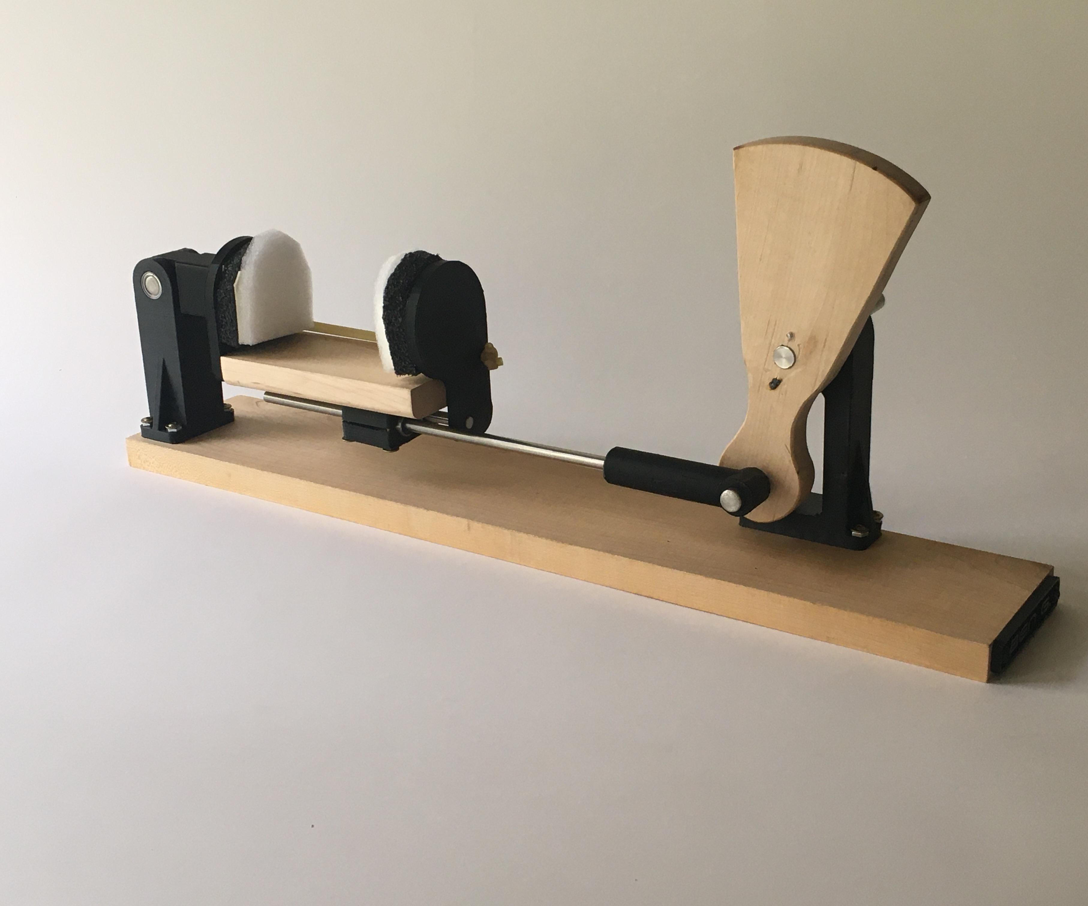 DRILL-POWERED SPRAYPAINT CAN SHAKER