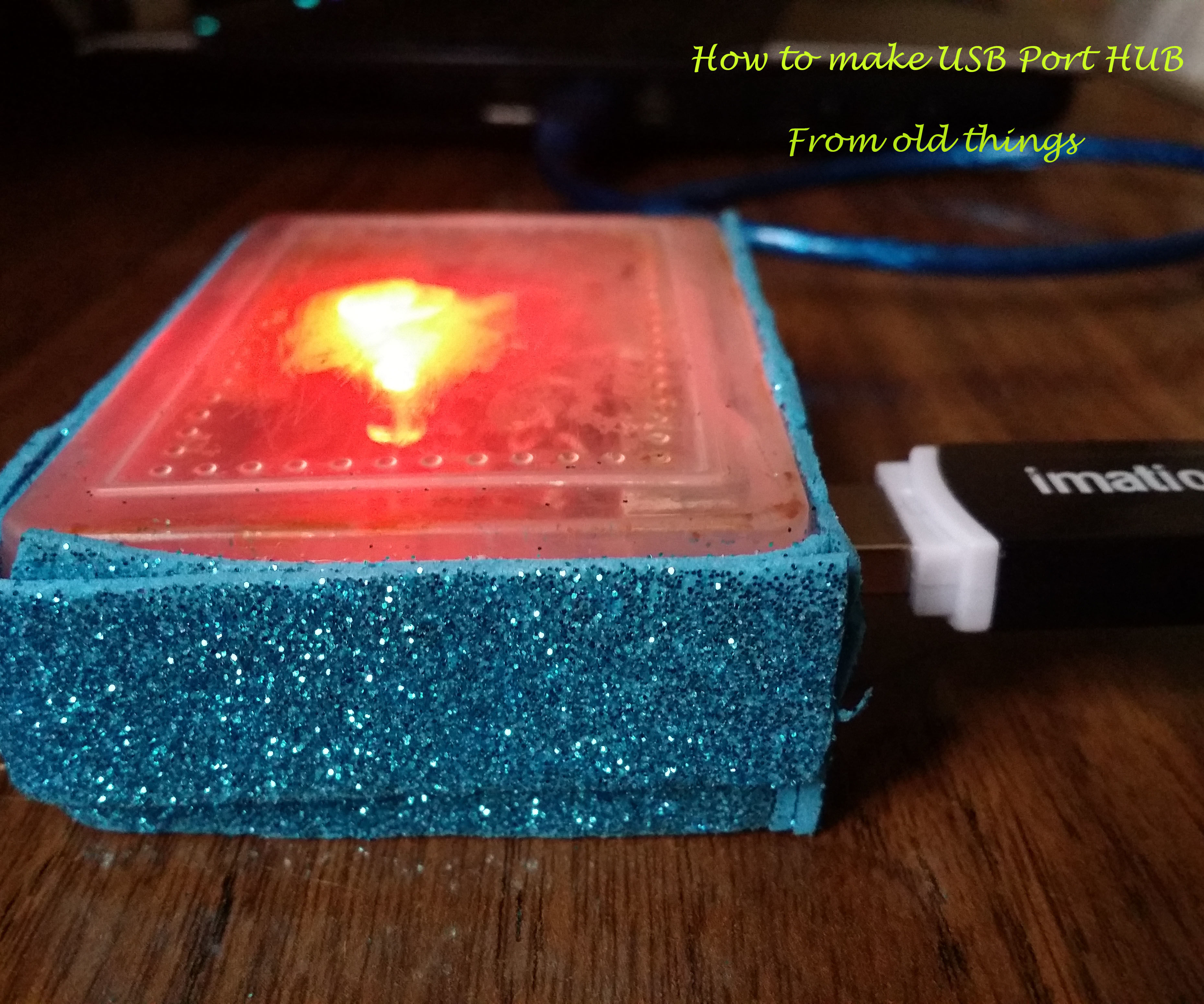How to Make a Nice USB 3-Port Hub From Old Plastic Box