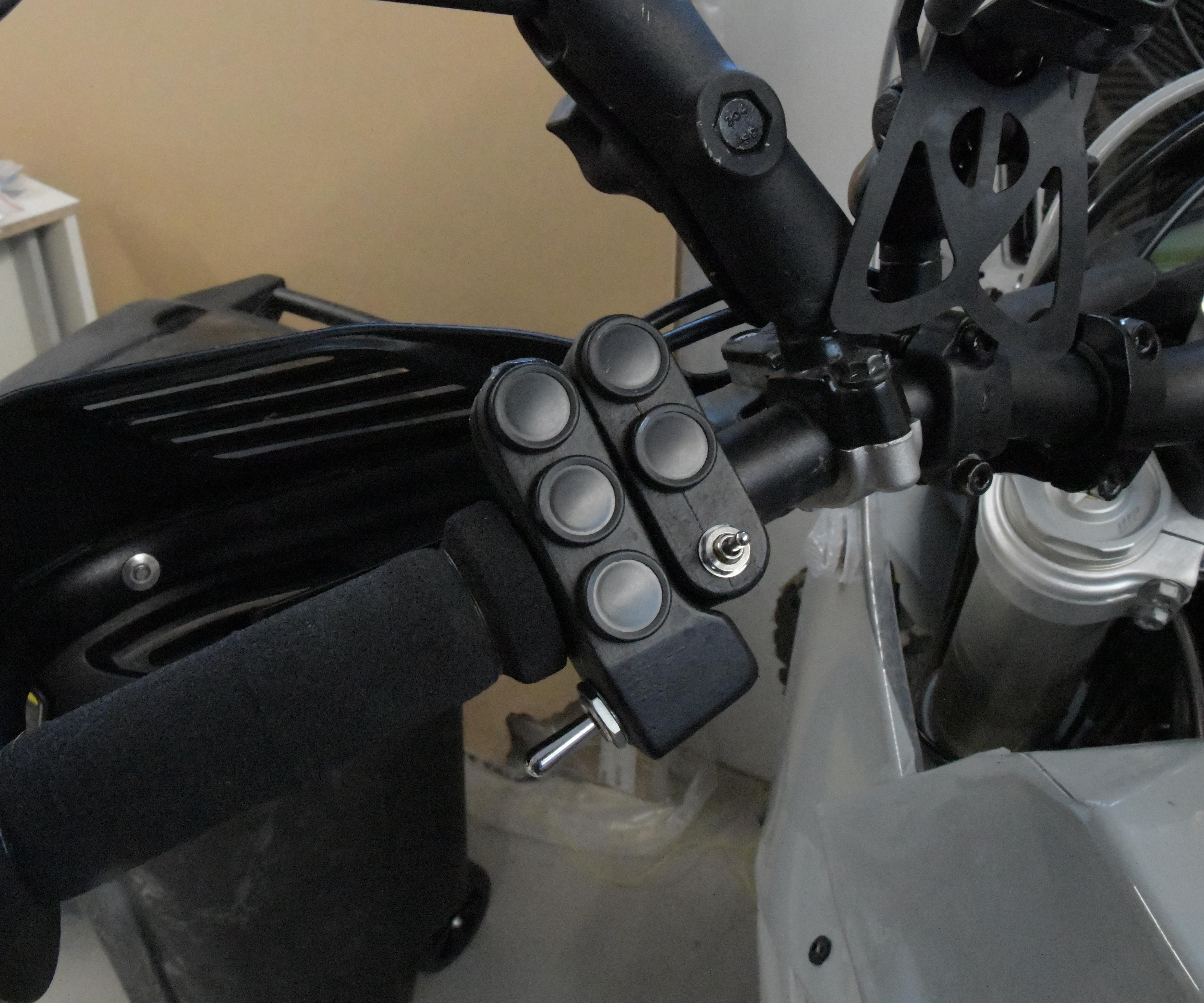 Rally Controller With Bluetooth