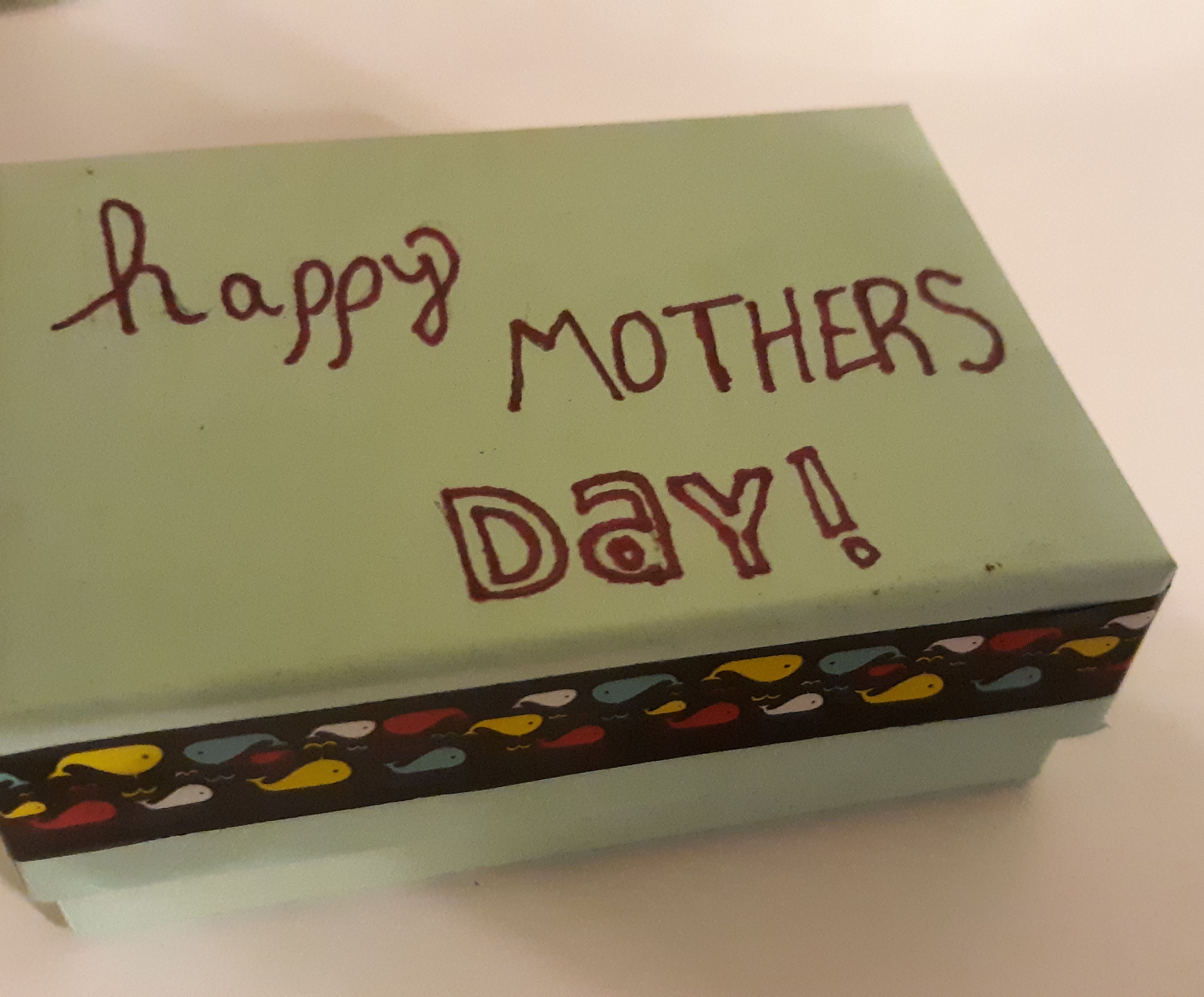 Personalized gift boxes