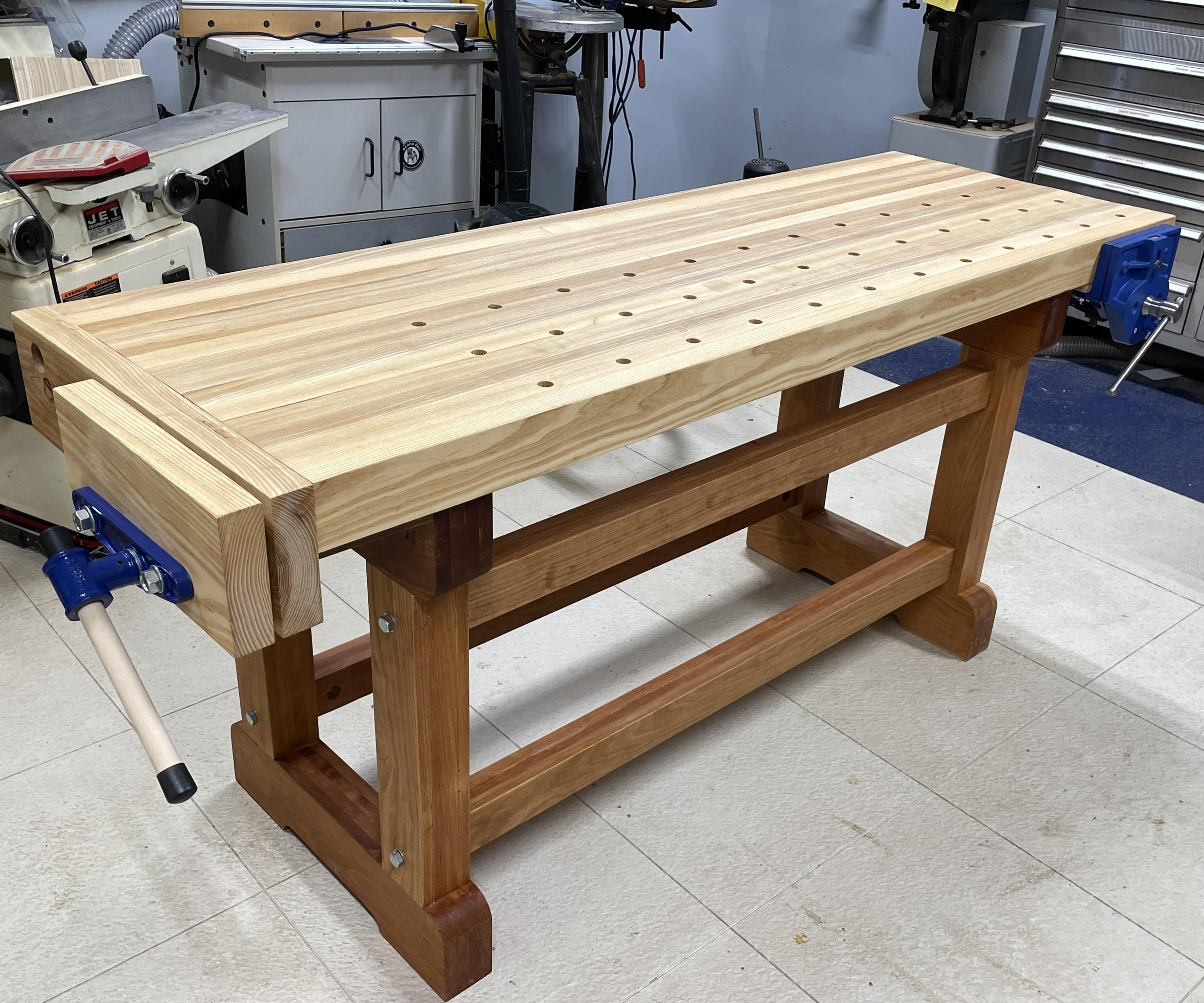 An Upgraded Woodworking Bench
