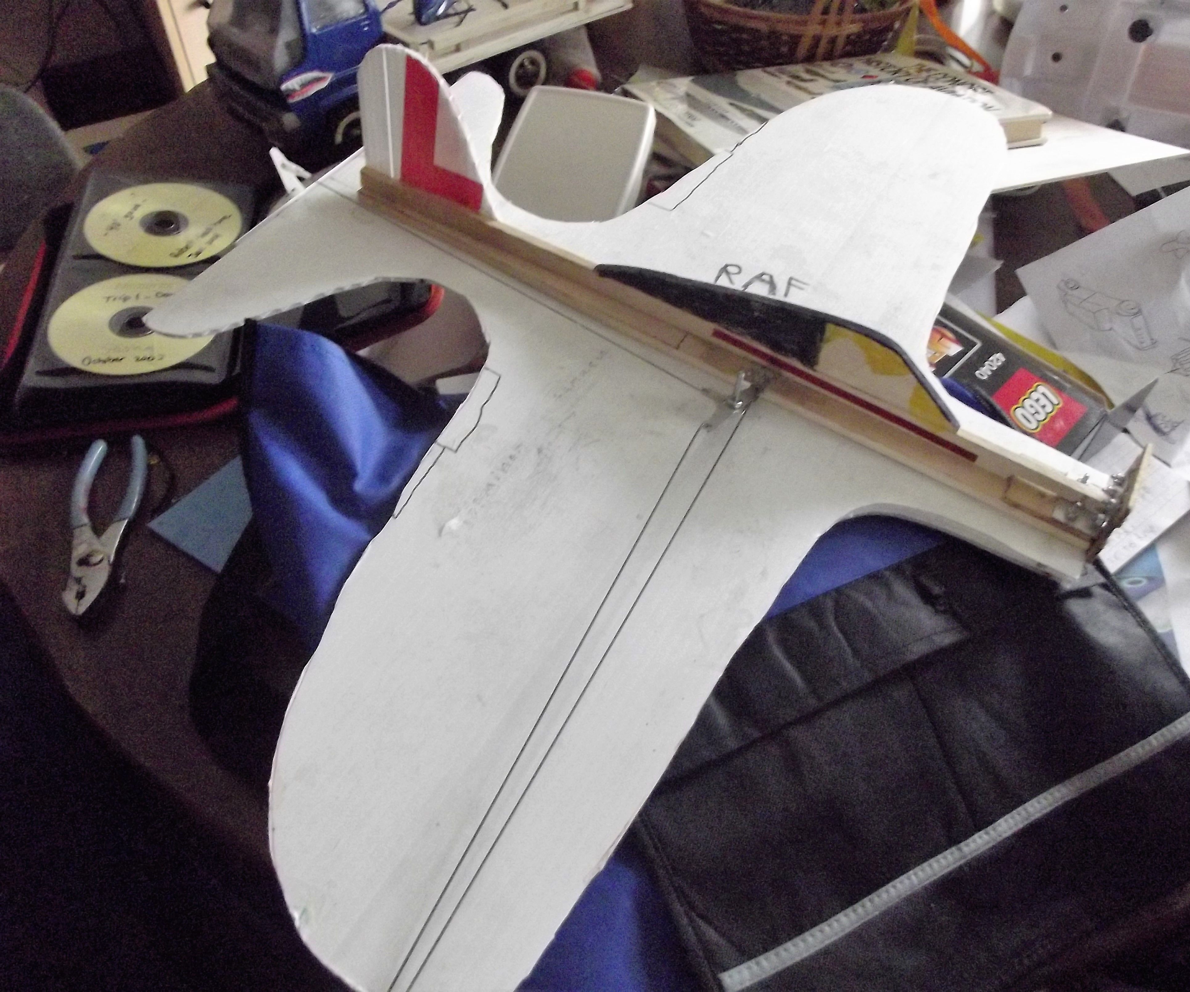 Controlline airplane