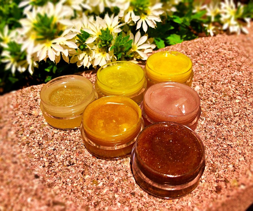 DIY Turmeric and Beetroot Lip Balm