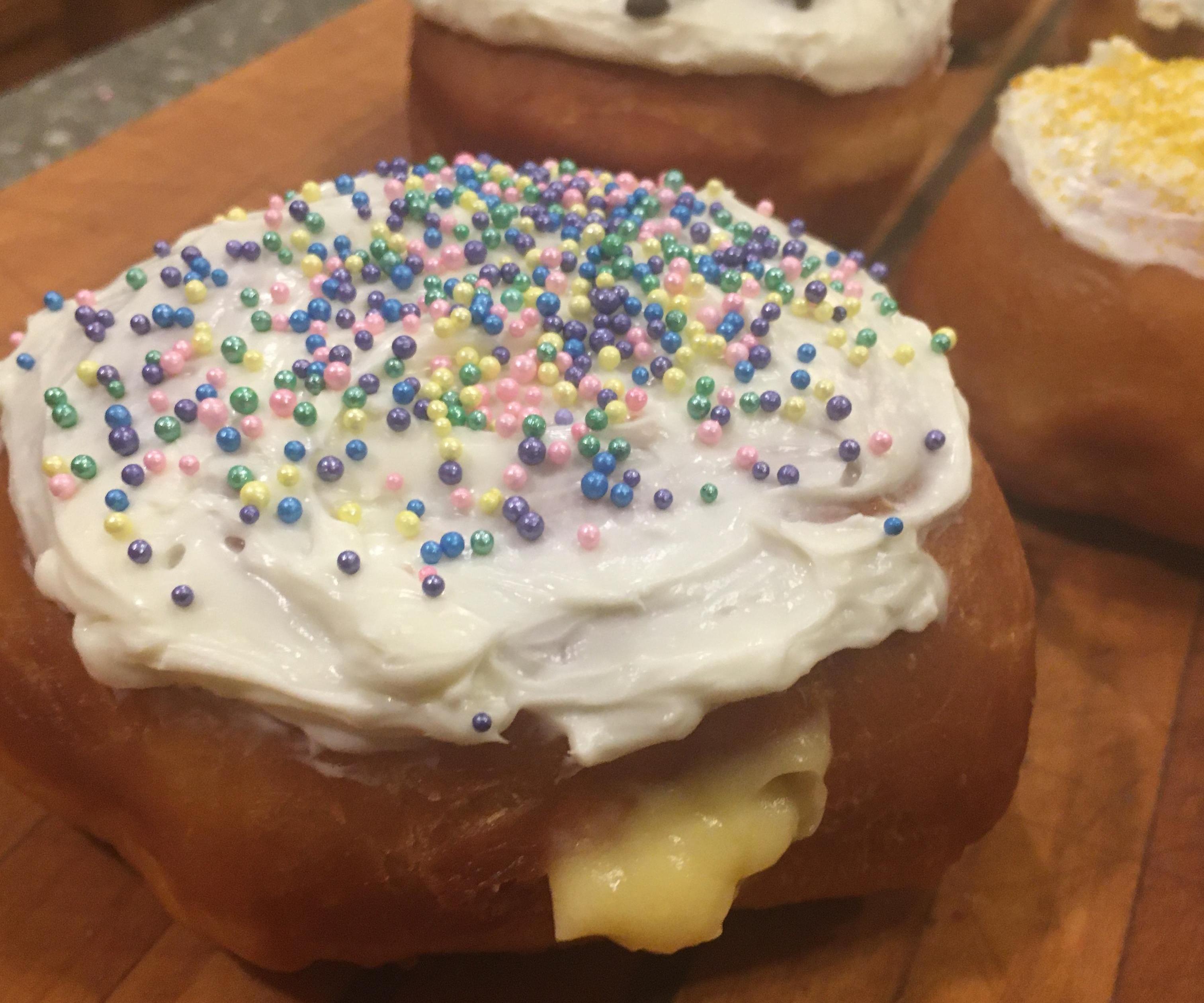 Exquisite Custard-Filled Bismarcks