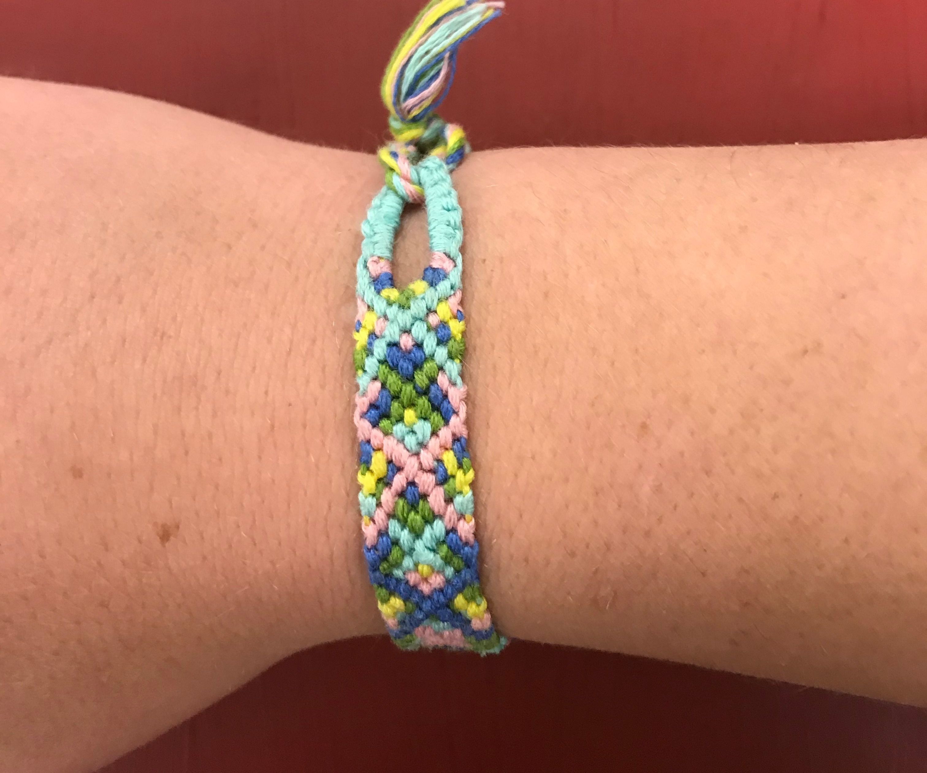 Friendship Bracelet With Teardrop Loop and Triangle Ending