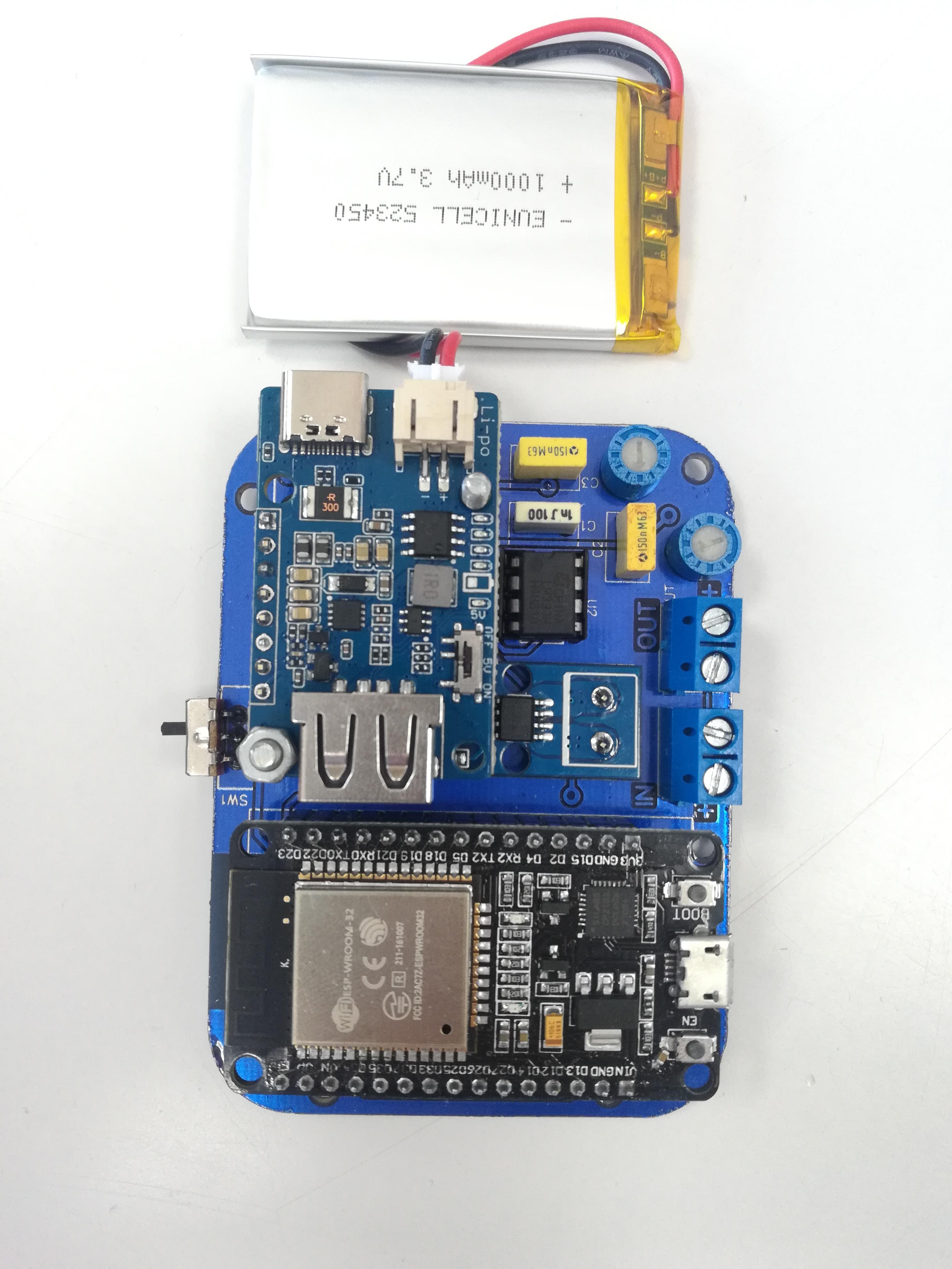 Monitoring a Battery by Using Bluetooth