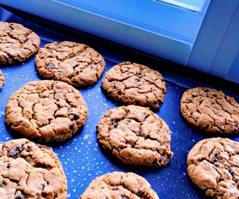 How to Make Peanut Butter Chocolate Chip Cookies